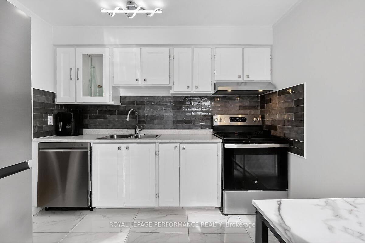 42 Compata Way photo 13