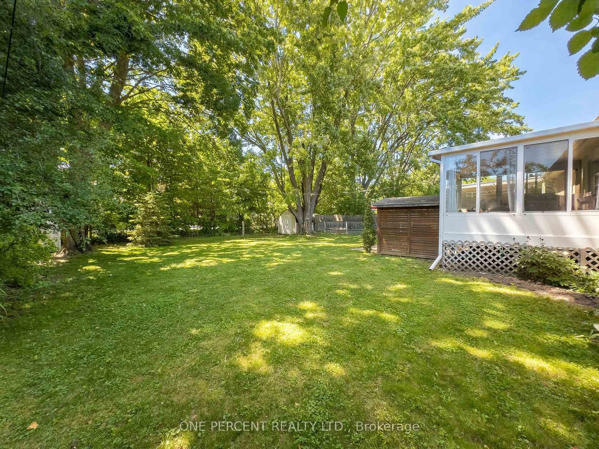 22 BRADGATE Road photo 38