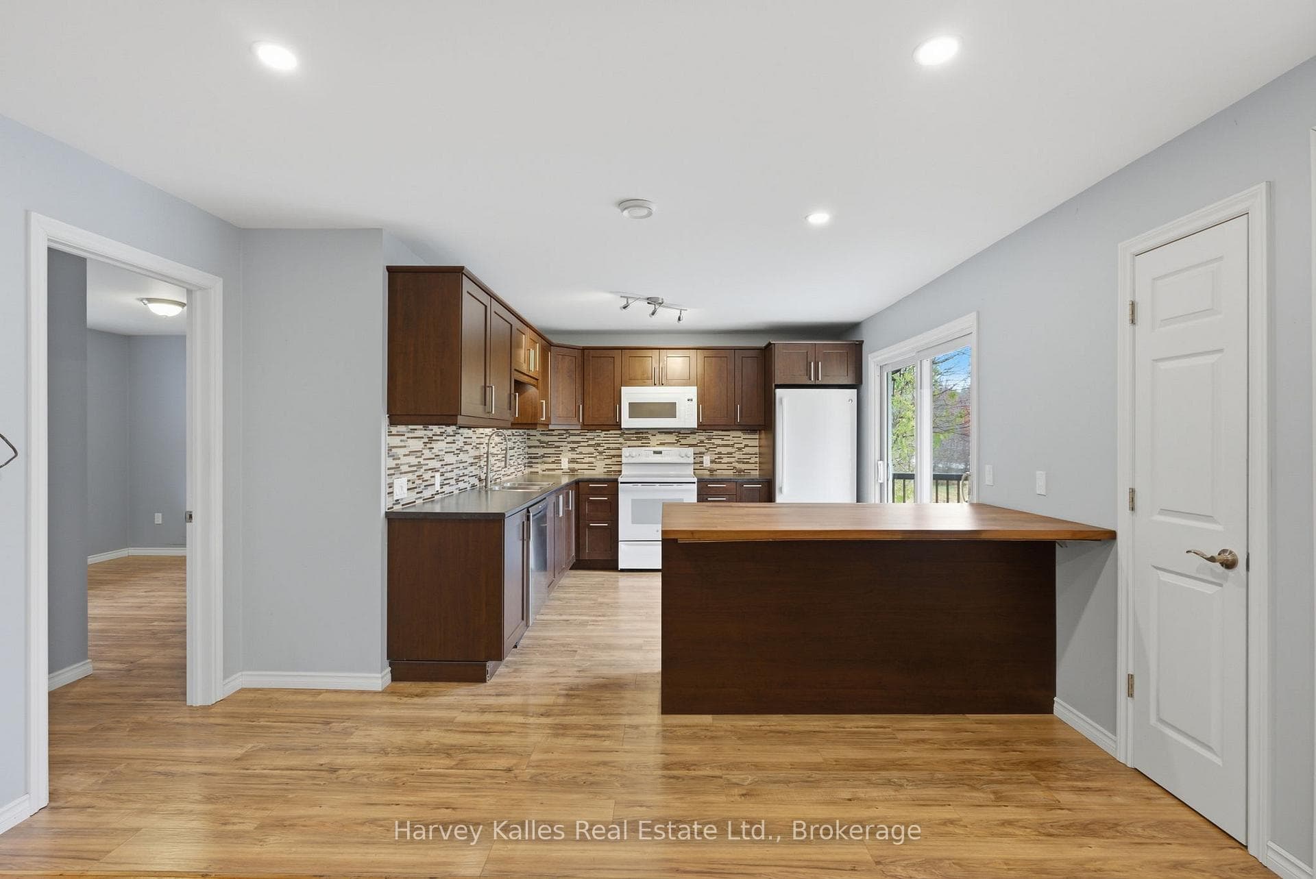 25 Ferndale Road photo 12