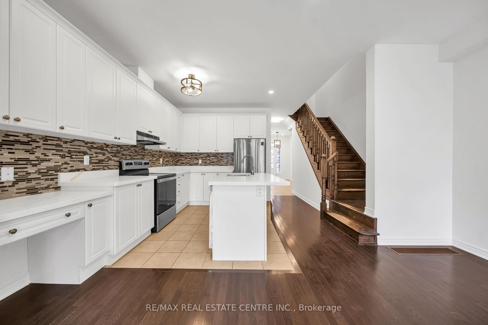 8 Munch Place photo 23