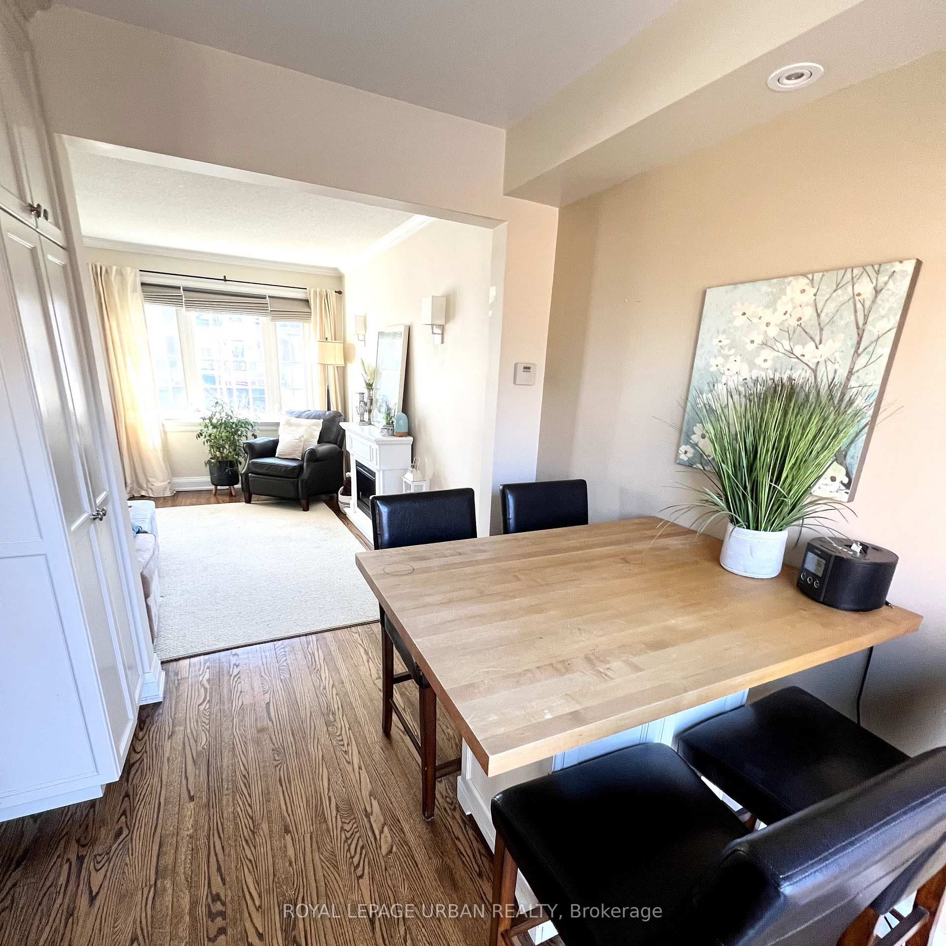 190 Woodville Avenue photo 4