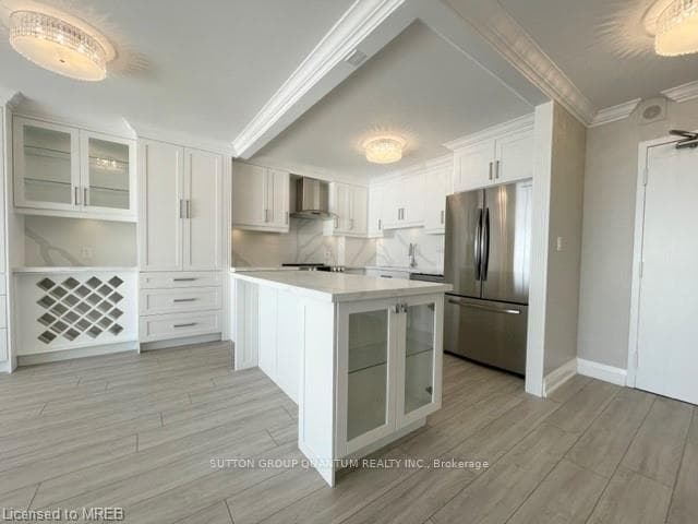 5280 Lakeshore Road Unit 508 photo 5