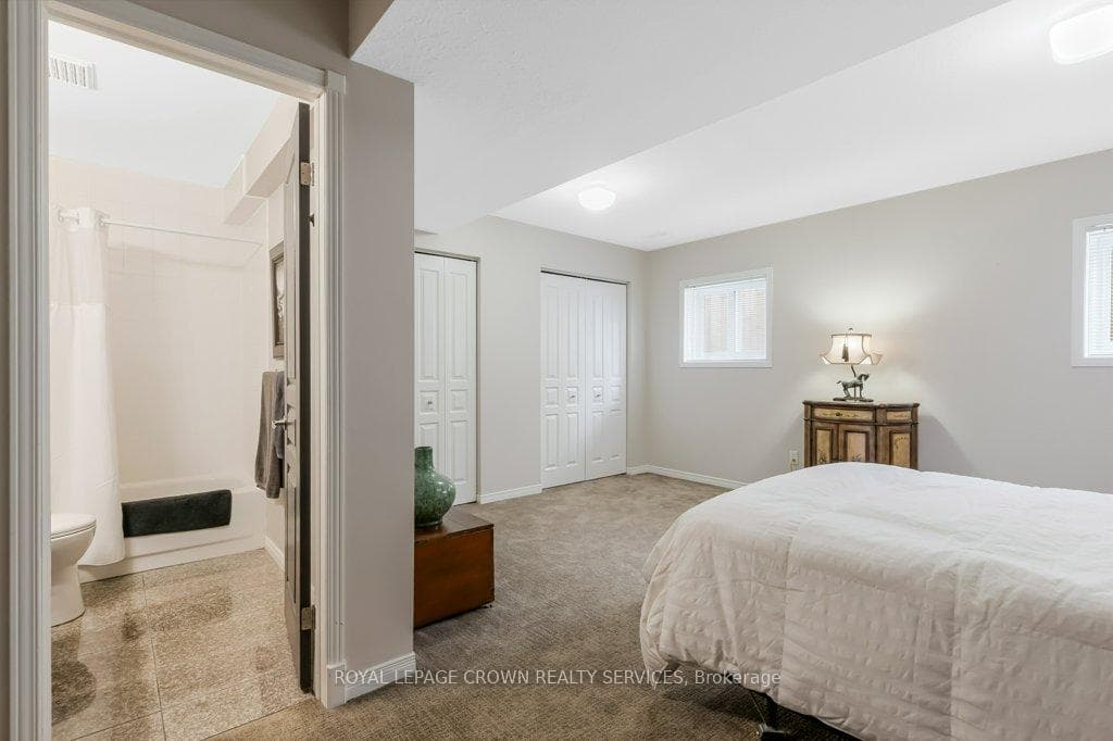 56 Dawn Crescent photo 27