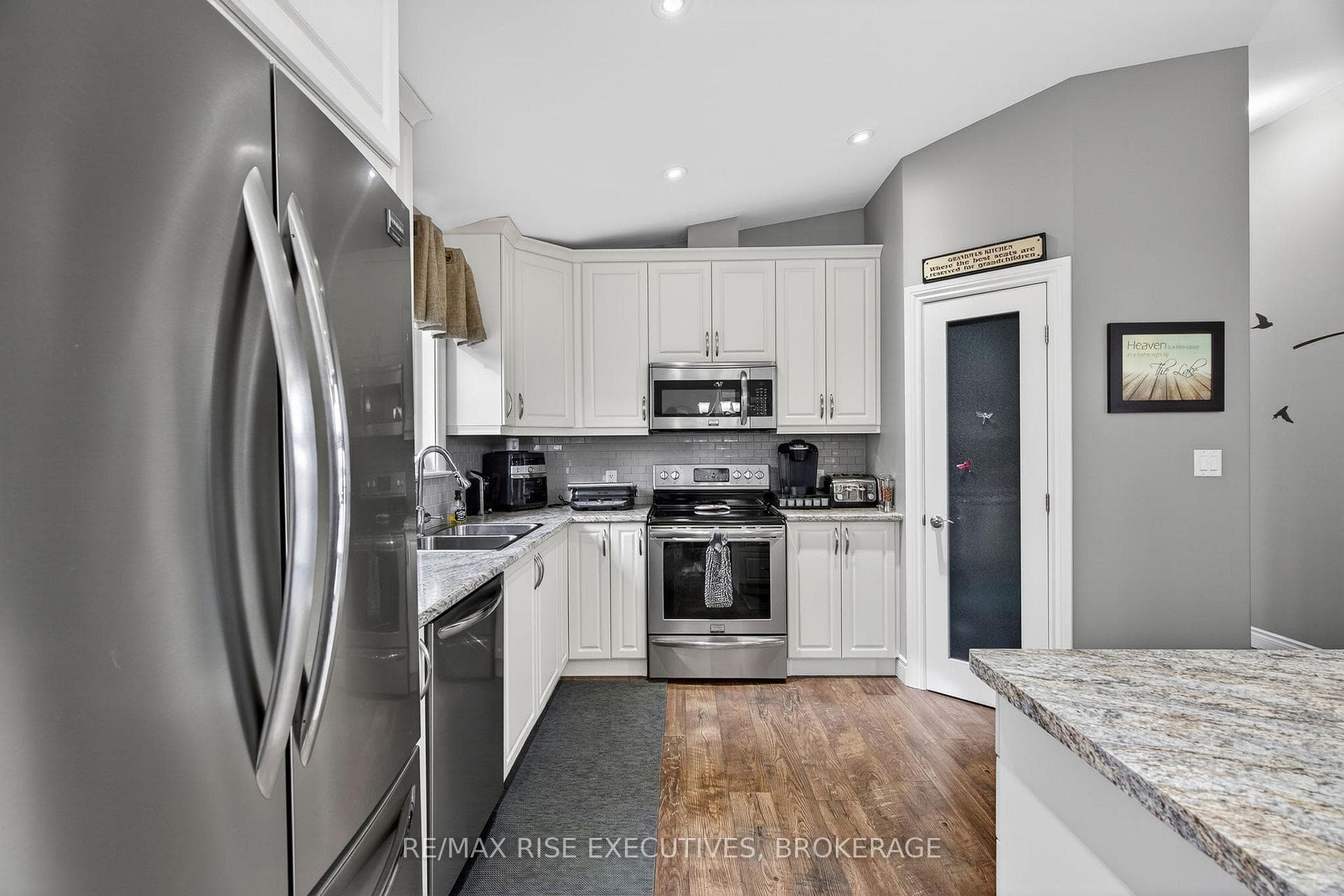 4646 Stair Step Lane photo 15