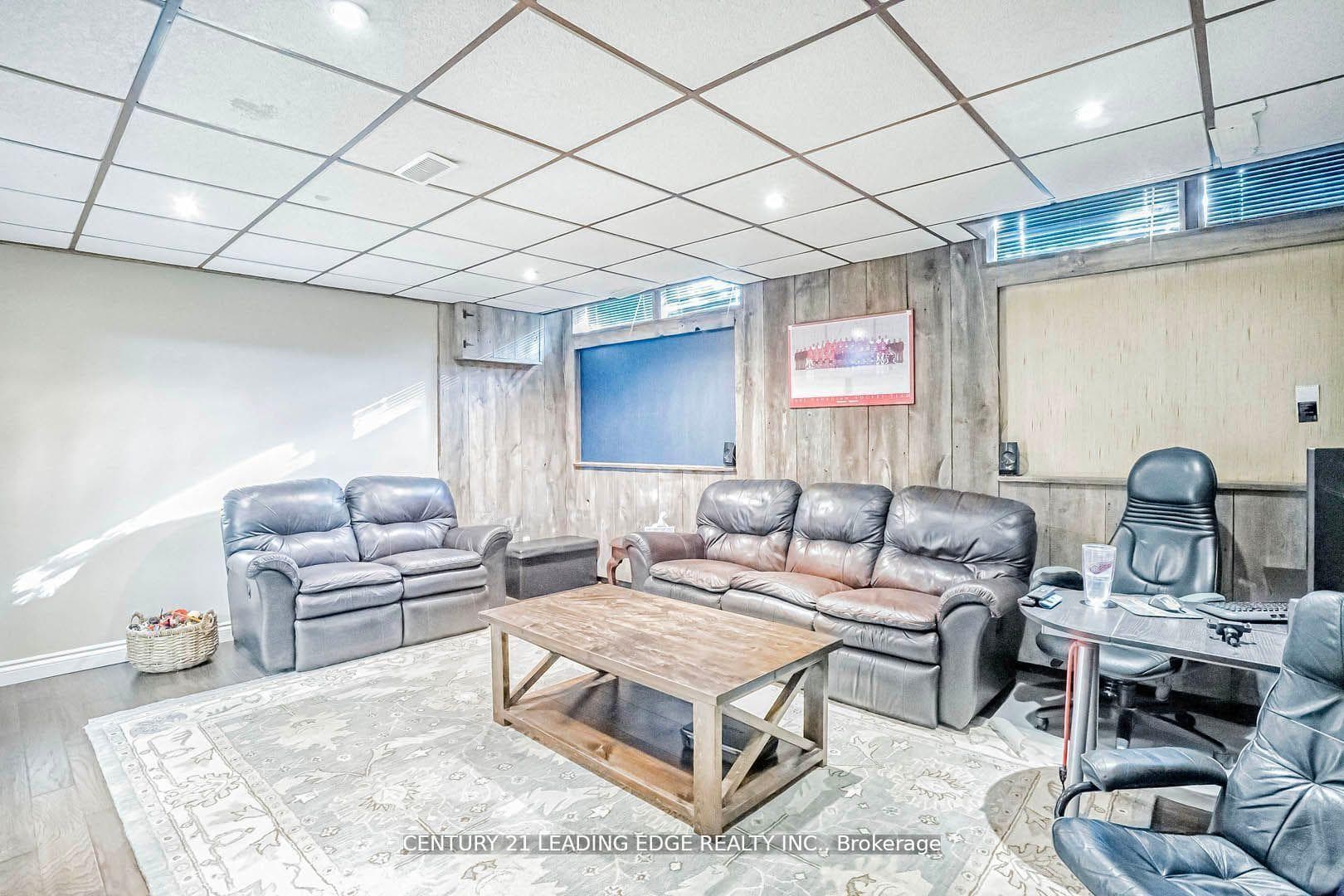 573 Marksbury Road photo 24