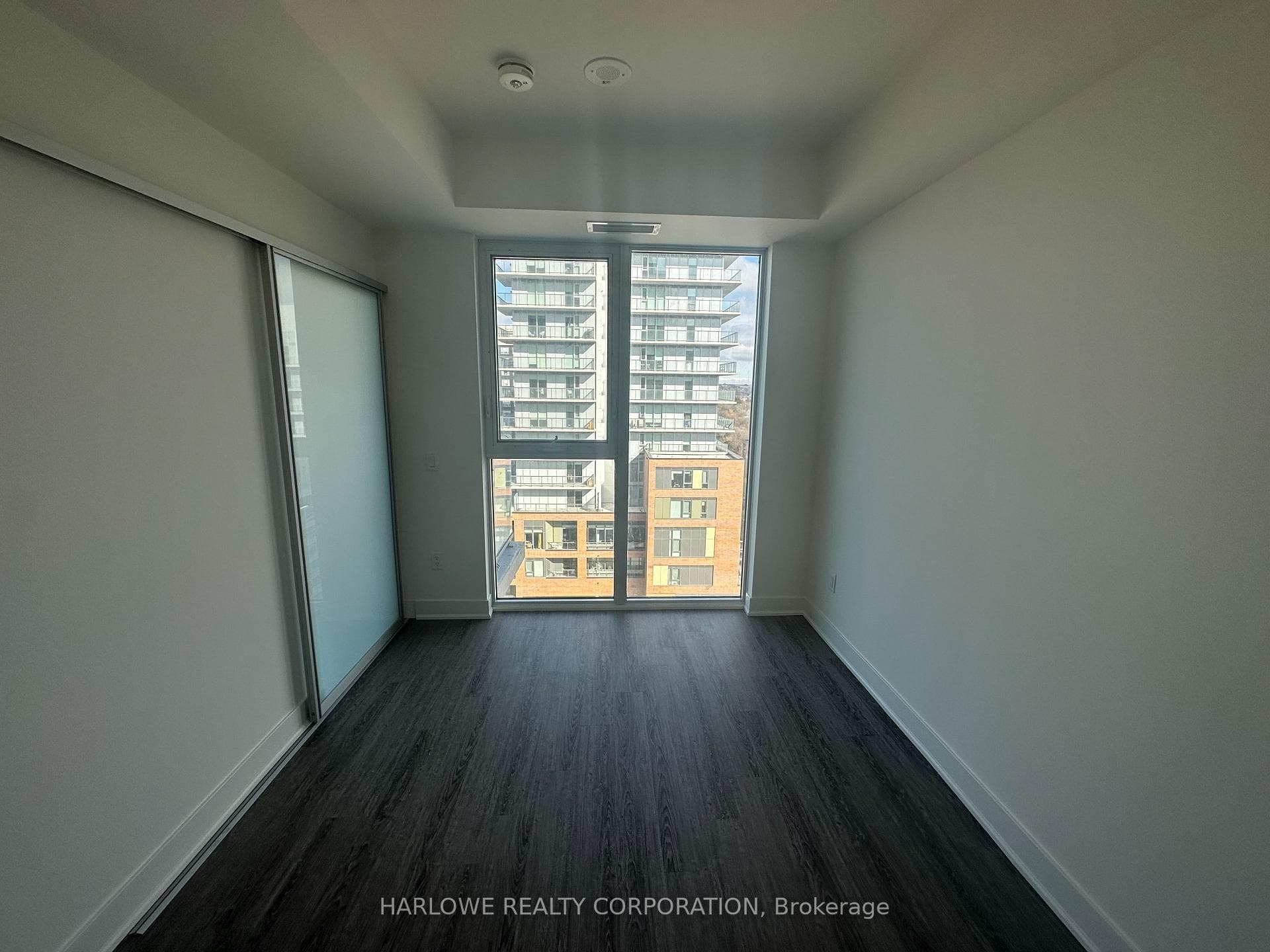 185 Deerfield Road Unit 802 photo 12