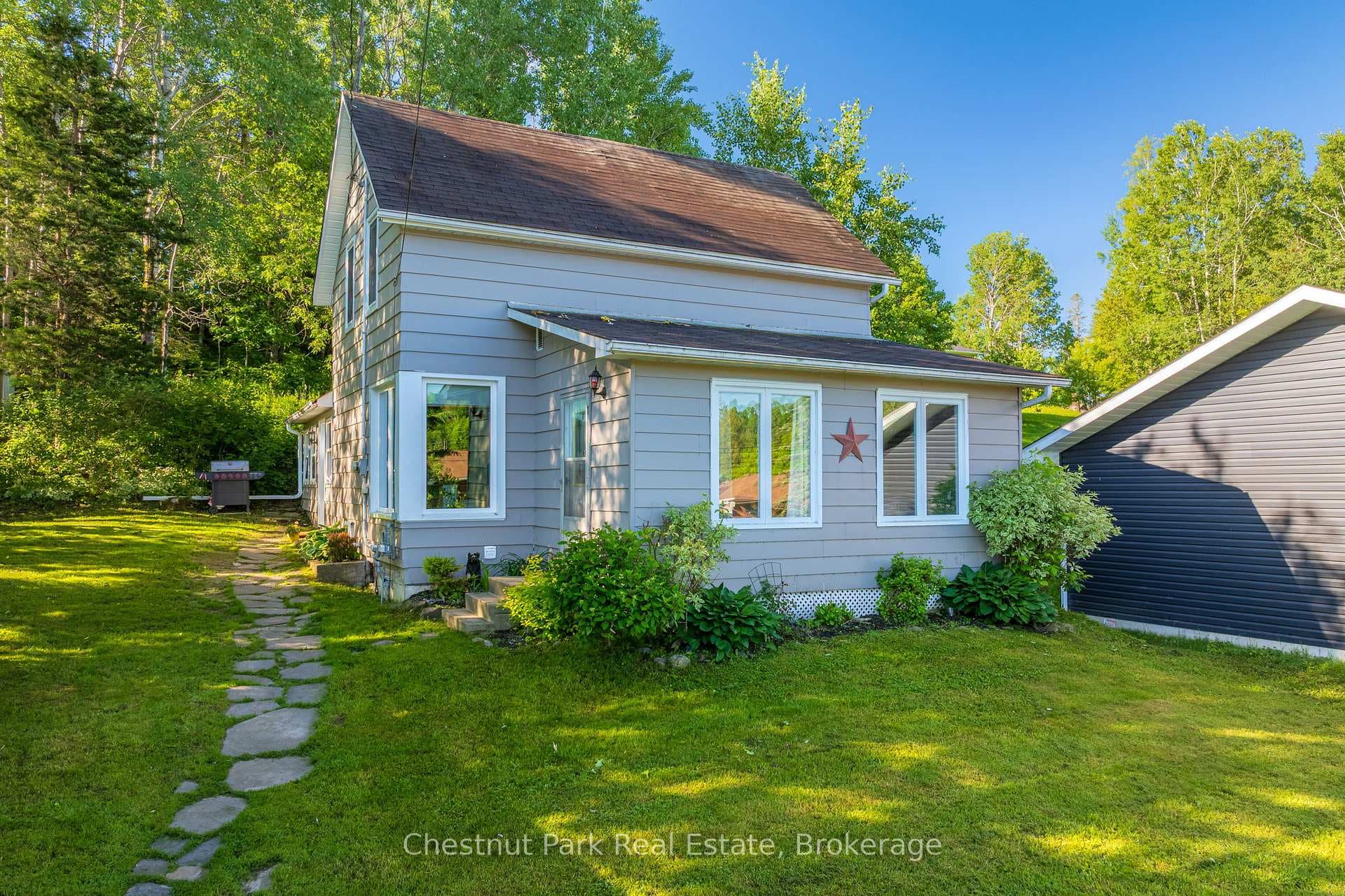 96 James Street photo 2