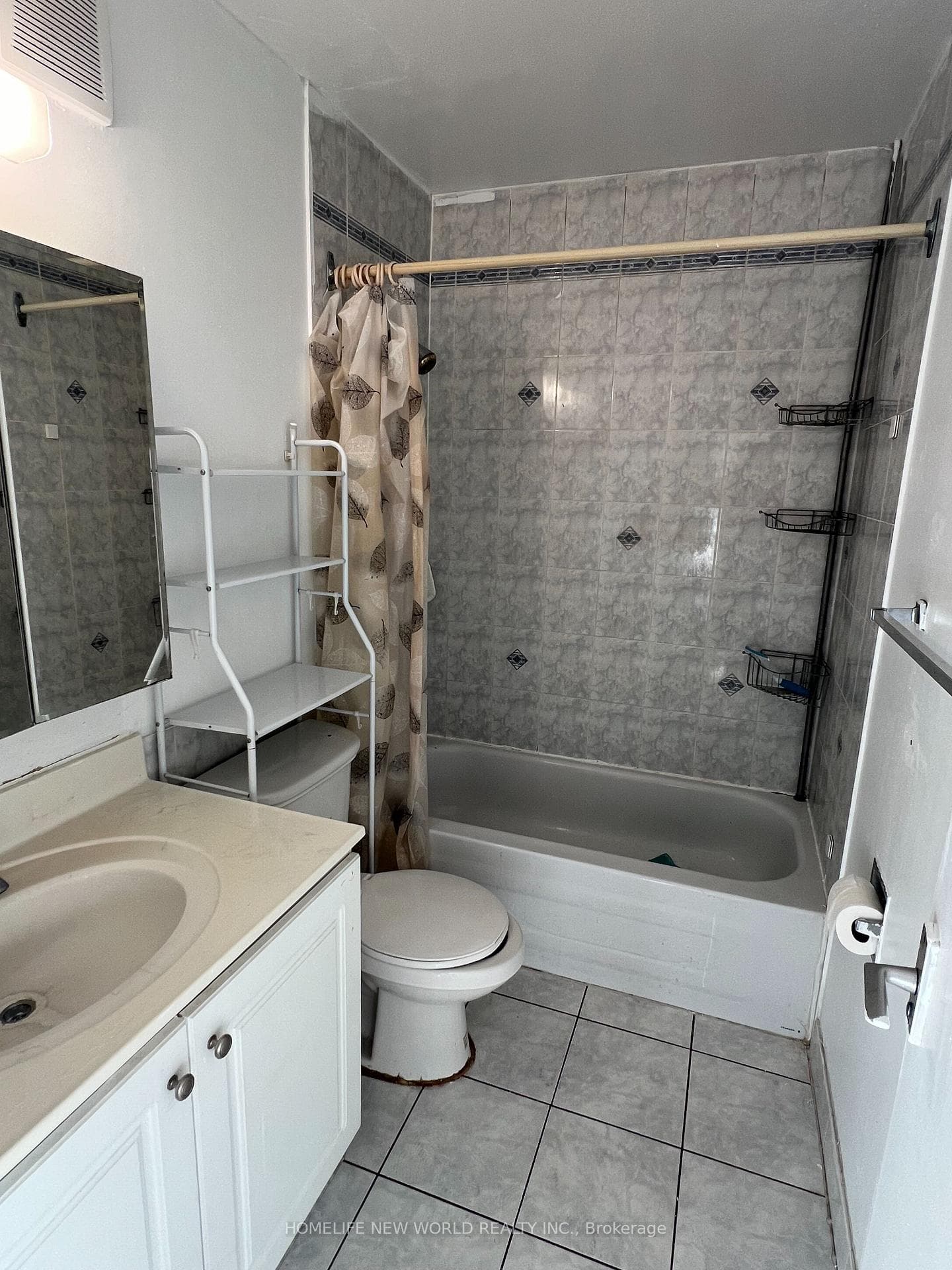 100 Leeward Glenway Unit 605 photo 25