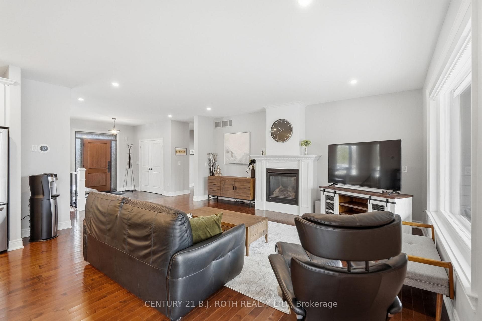 2228 Elana Drive photo 5