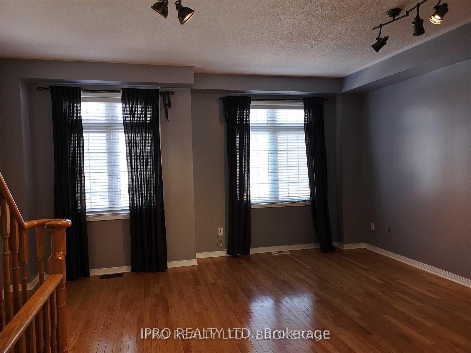 7035 Rexwood Road Unit 154 photo 4