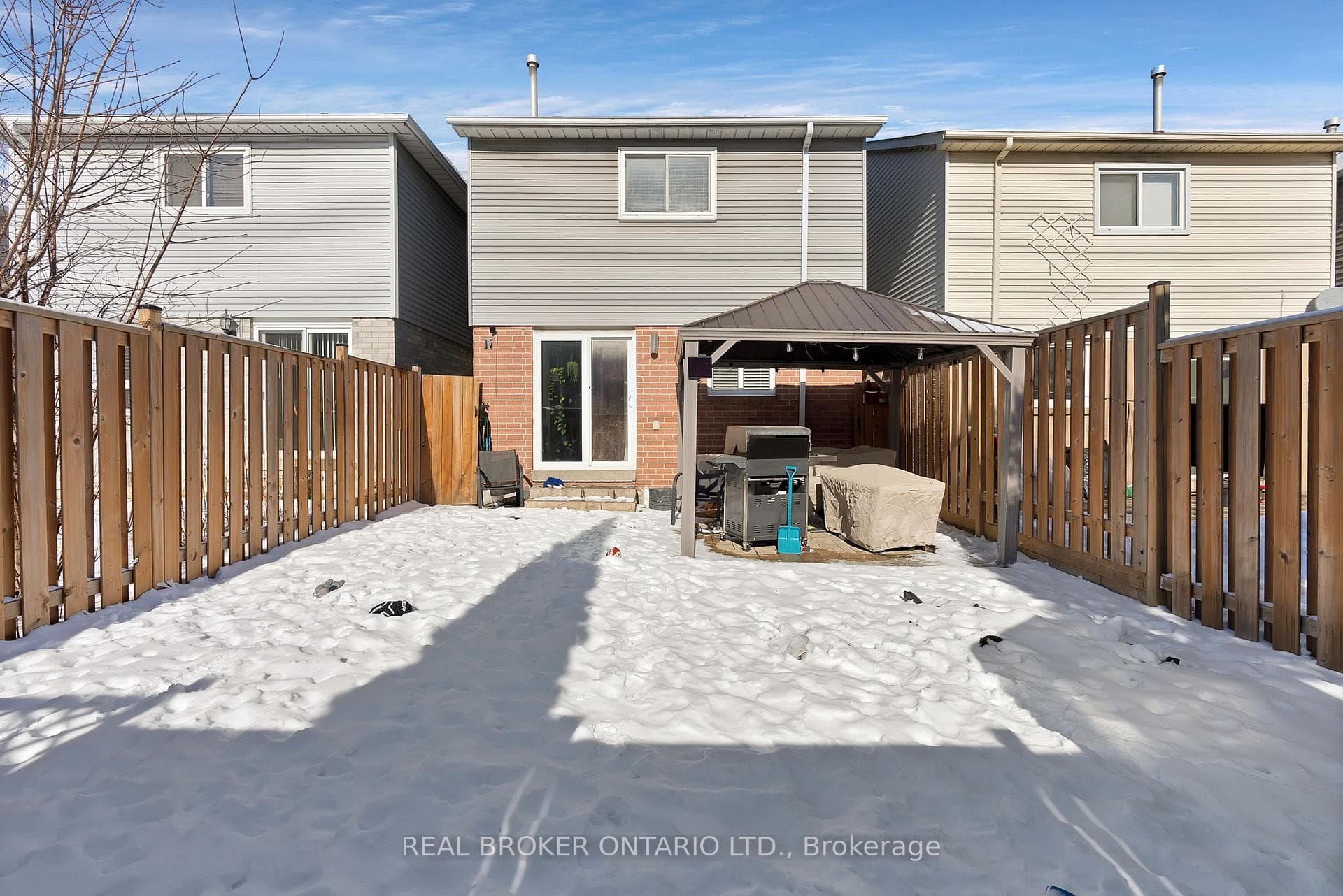 21 Carr Drive photo 38