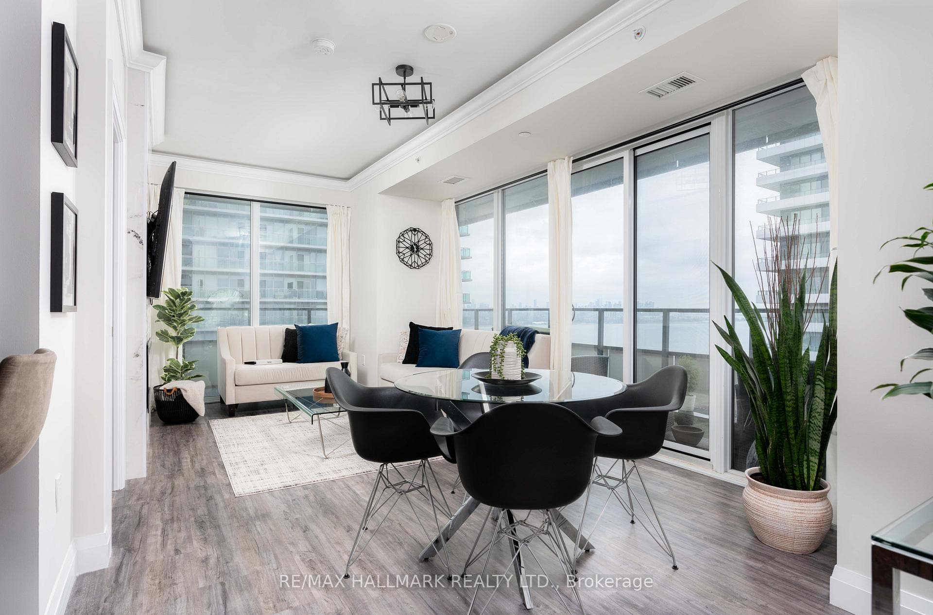 30 Shore Breeze Drive Unit 2716 photo 16