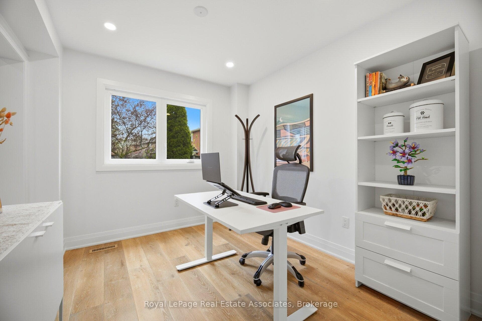 225 Barber Drive photo 18