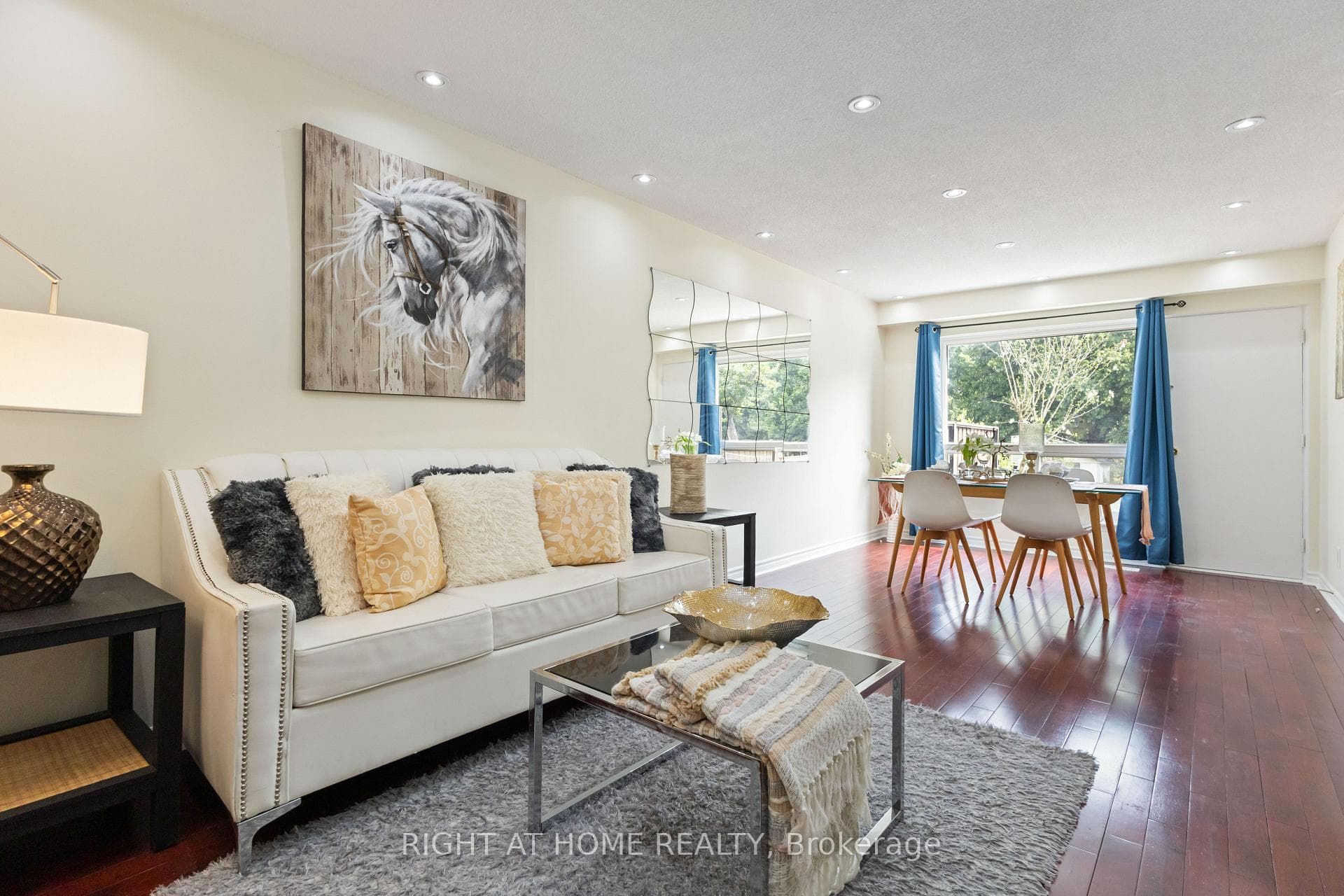 Living Room /w Dining