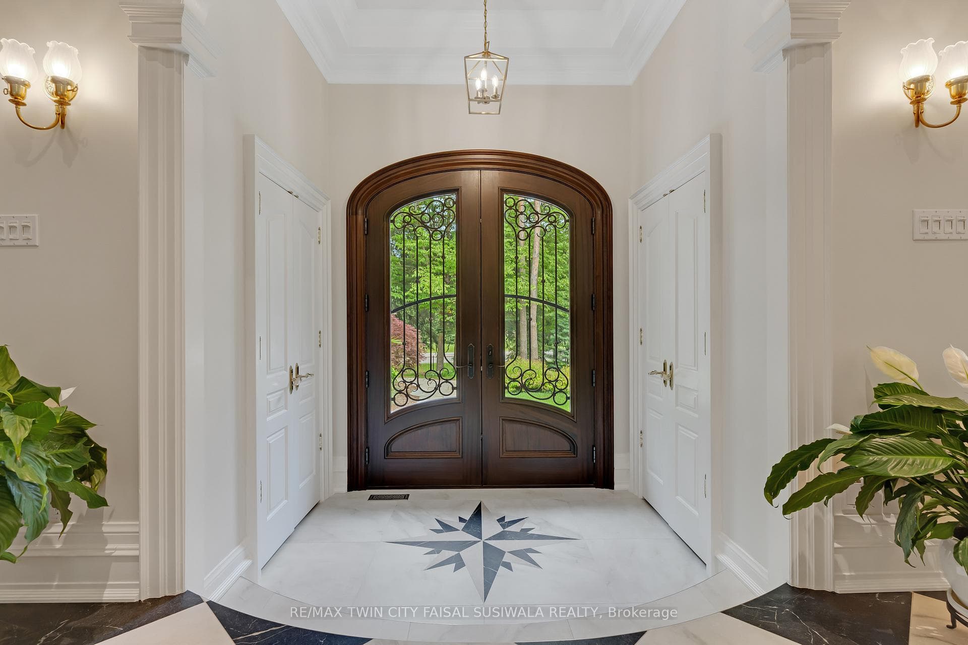 101 Deerpath Road photo 17