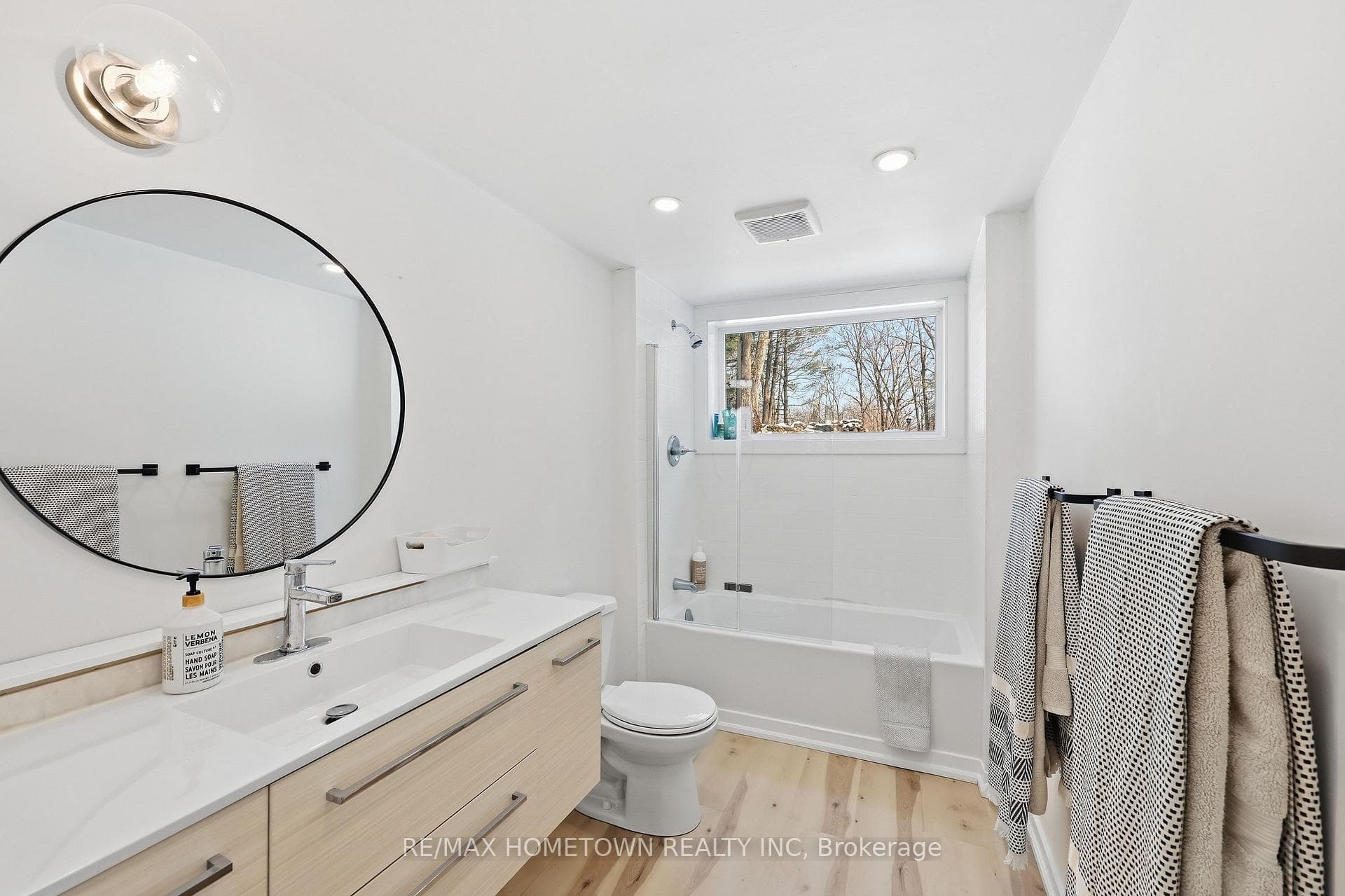 414 Old River Road photo 16