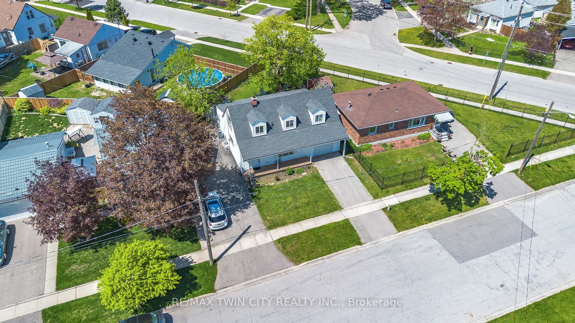 7 Winston Avenue photo 10