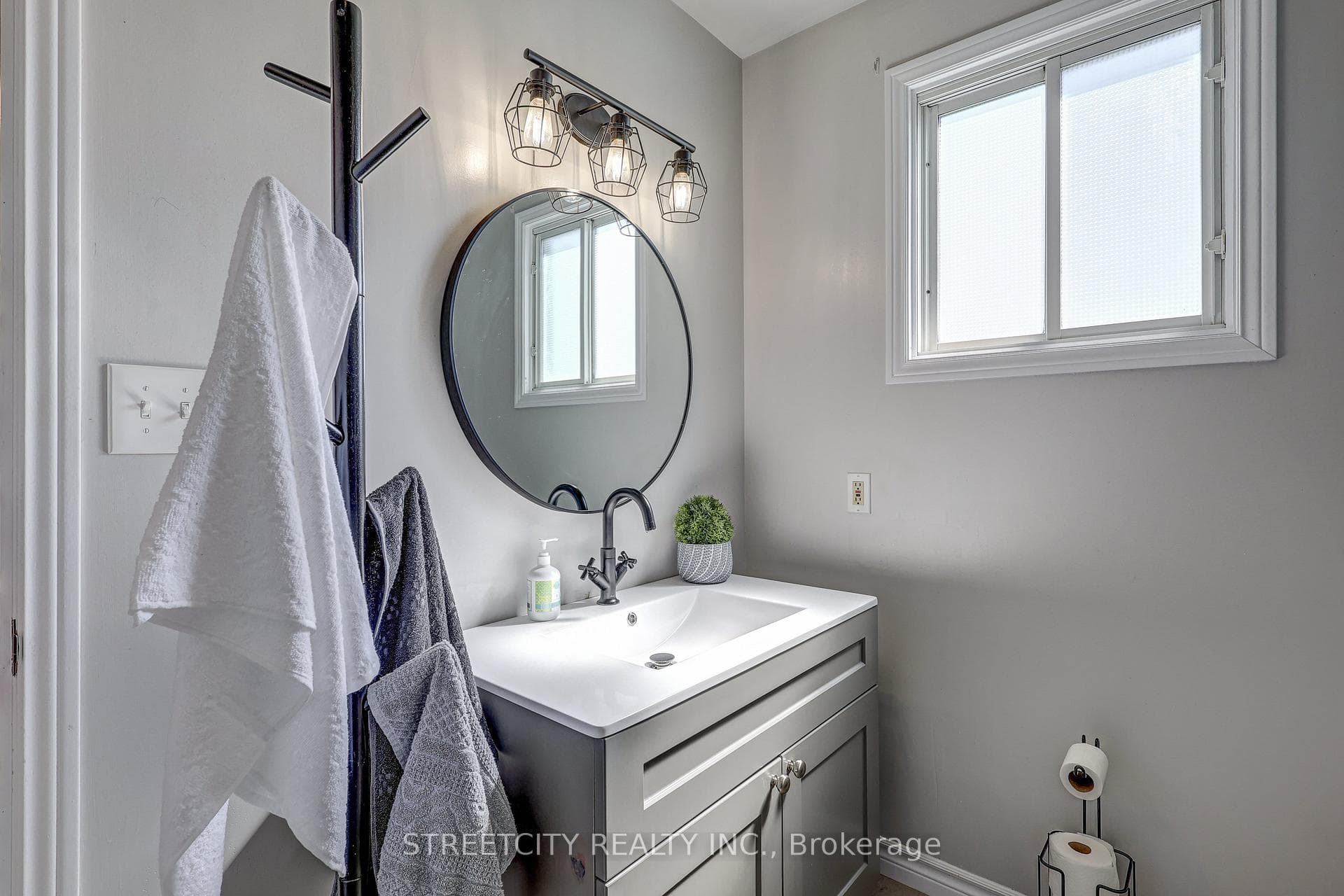 185 Chestnut Street photo 24