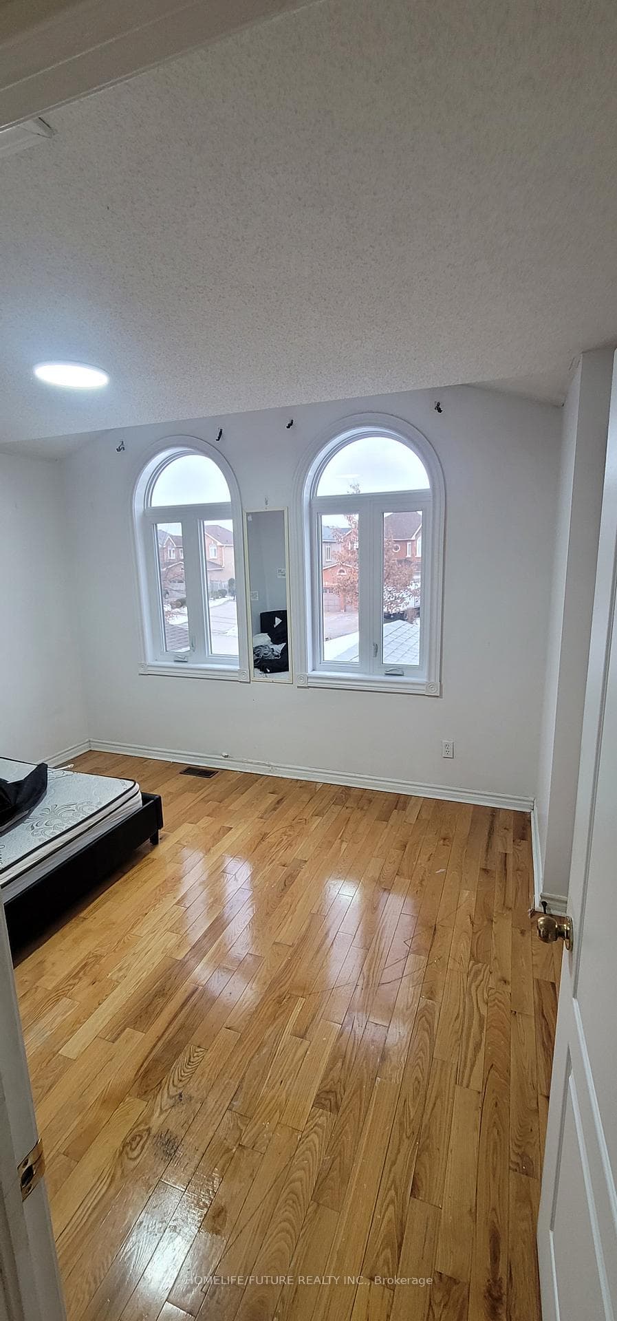 24 Hoake Road Unit Main photo 6