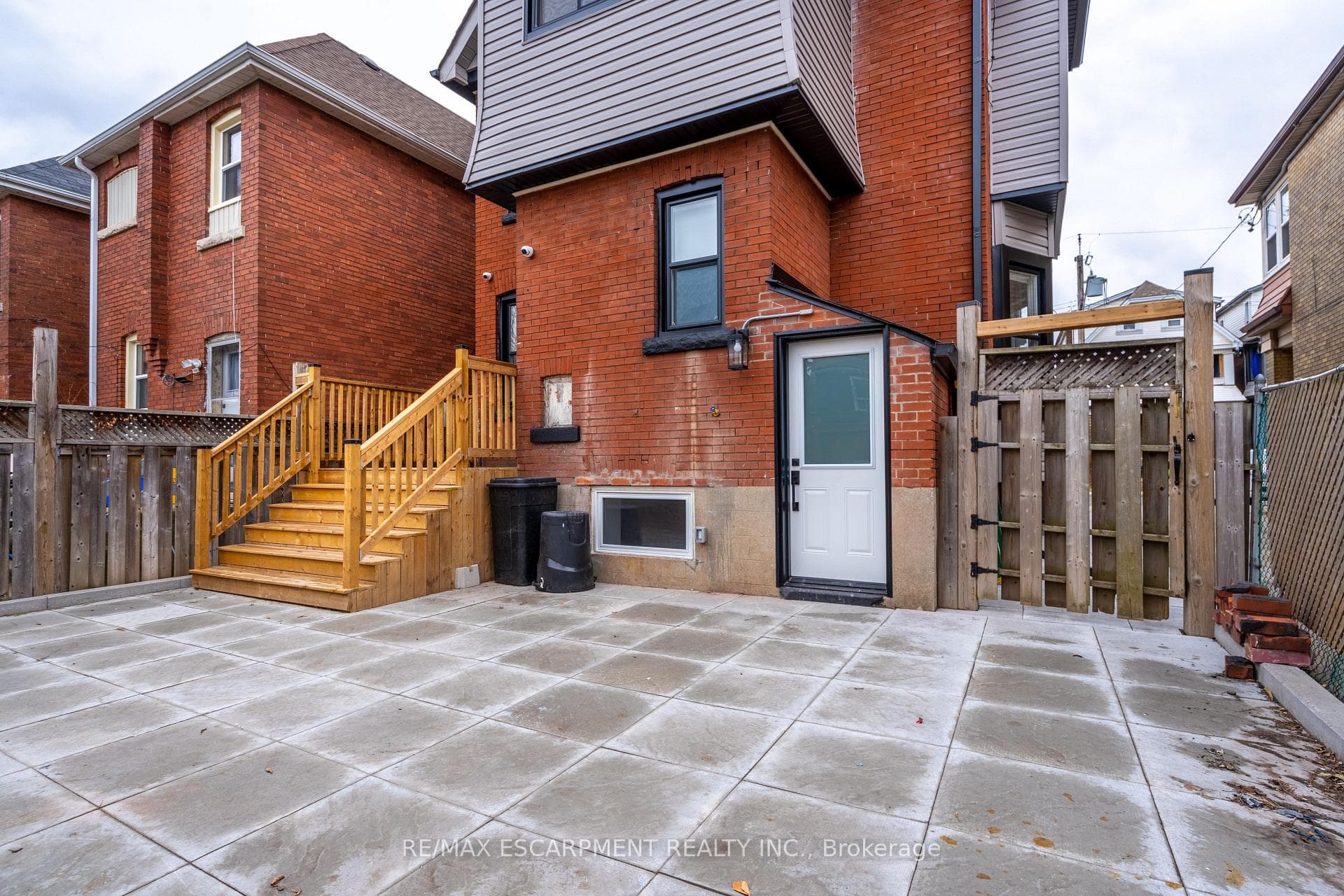 204 Balsam Avenue photo 47