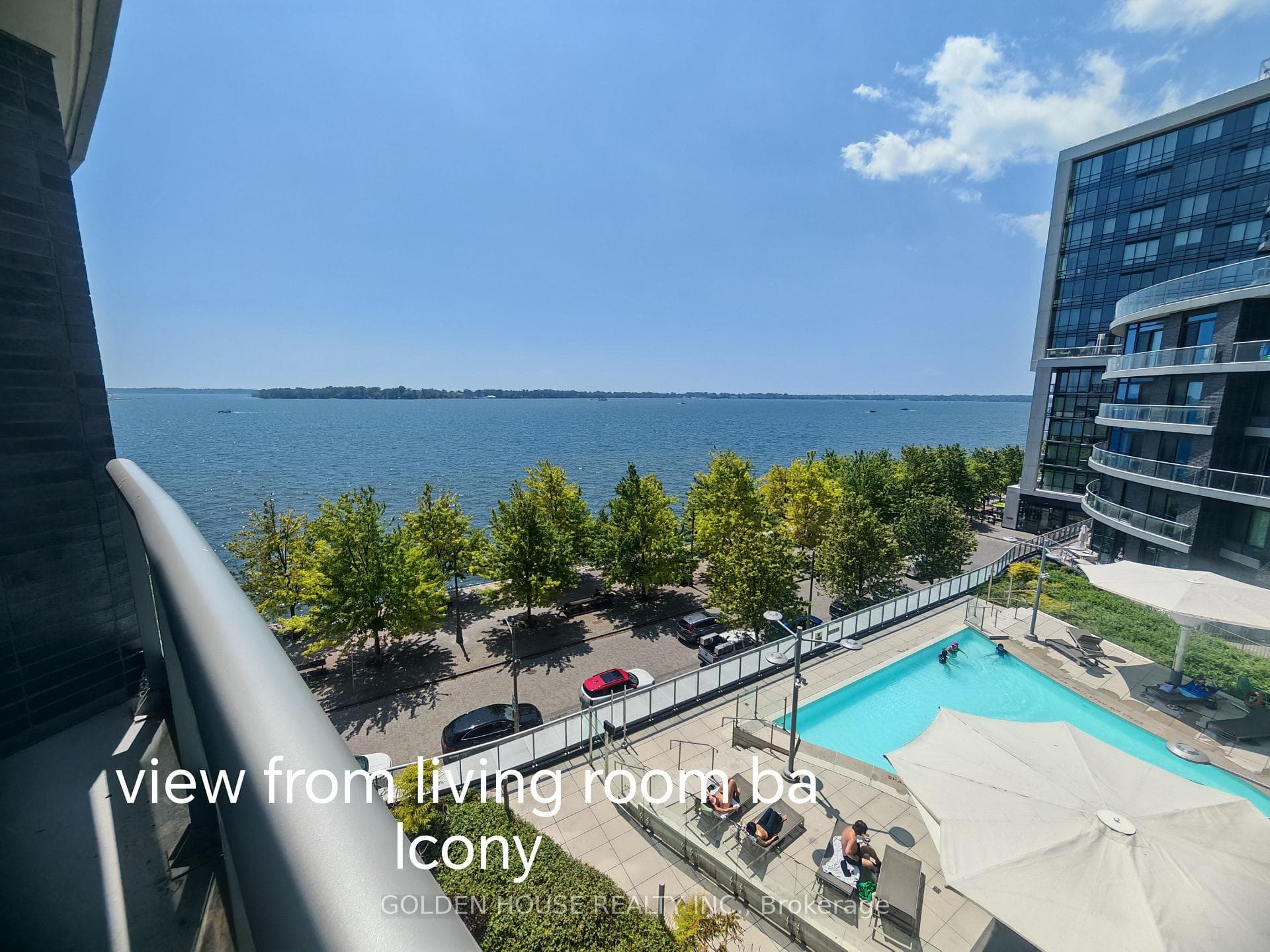 1 Edgewater Drive Unit 515 photo 9