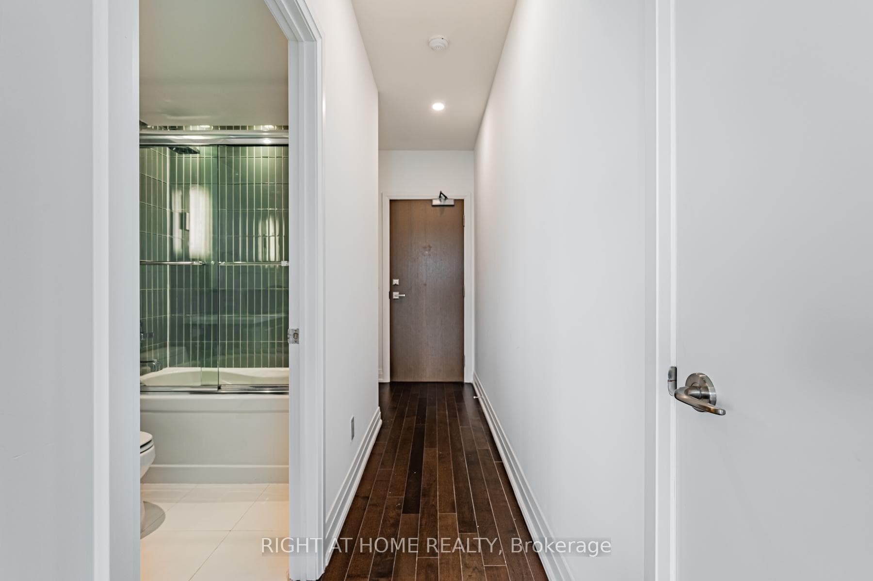 80 John Street Unit 3909 photo 9