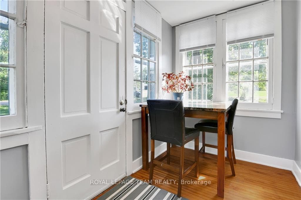 516 HEATHER Place photo 7