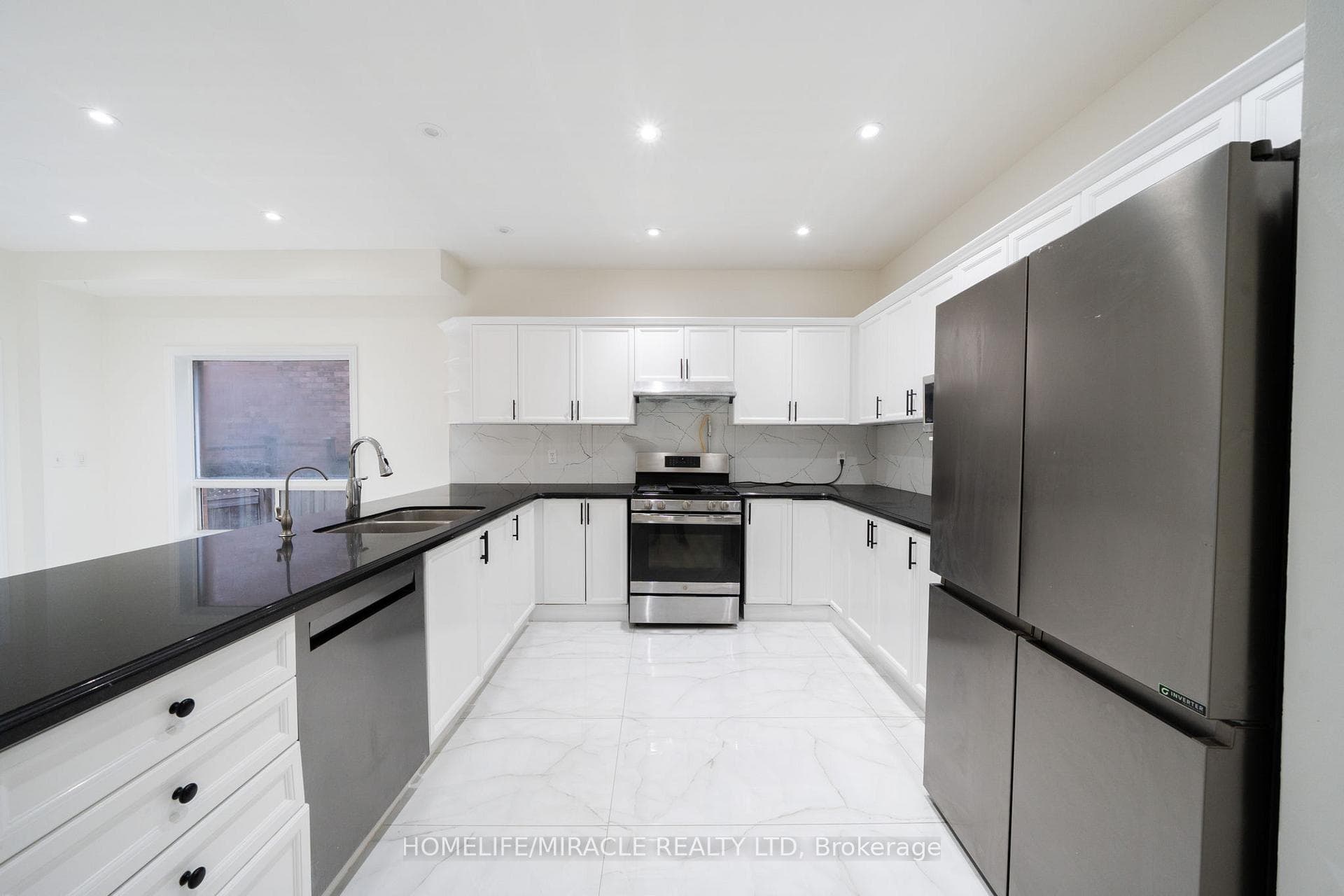 643 Warhol Way Unit Upper photo 16