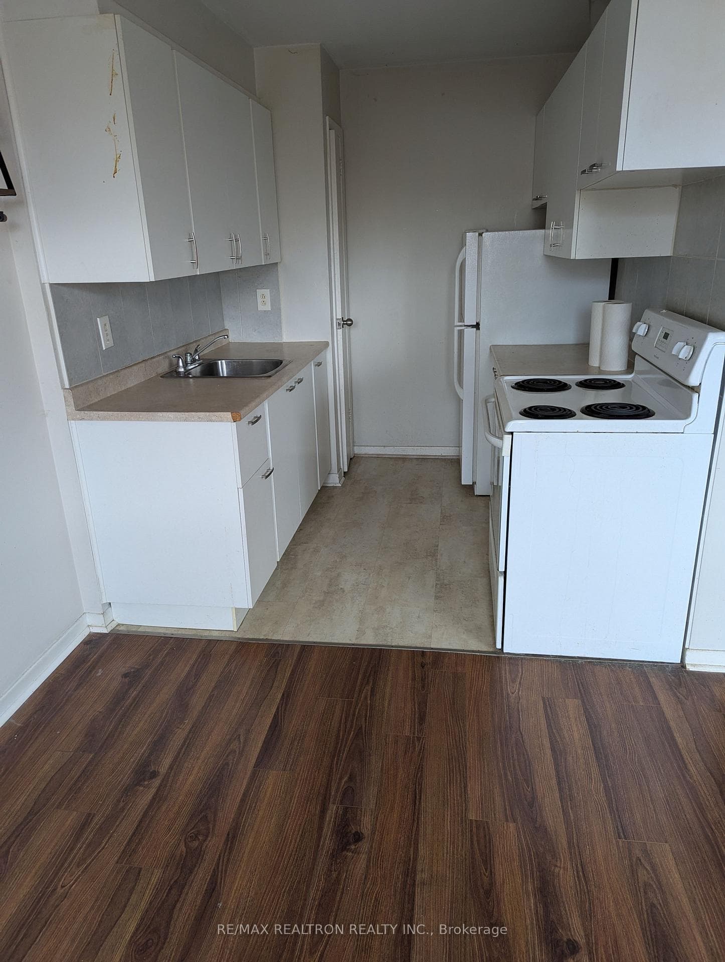 Gally style Kitchen
