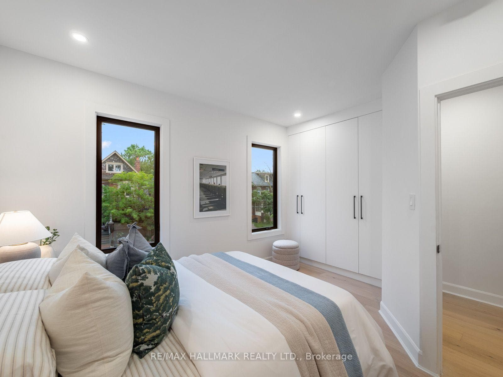 149 Victor Avenue photo 23