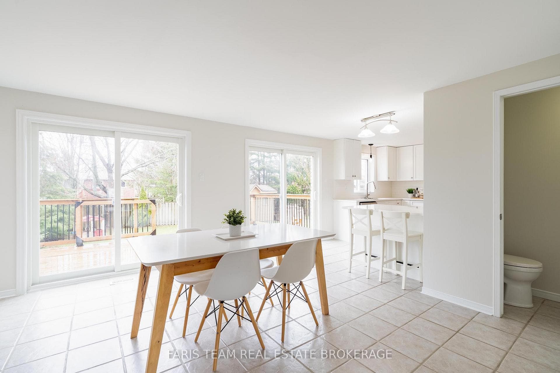 409 Anne Street photo 14
