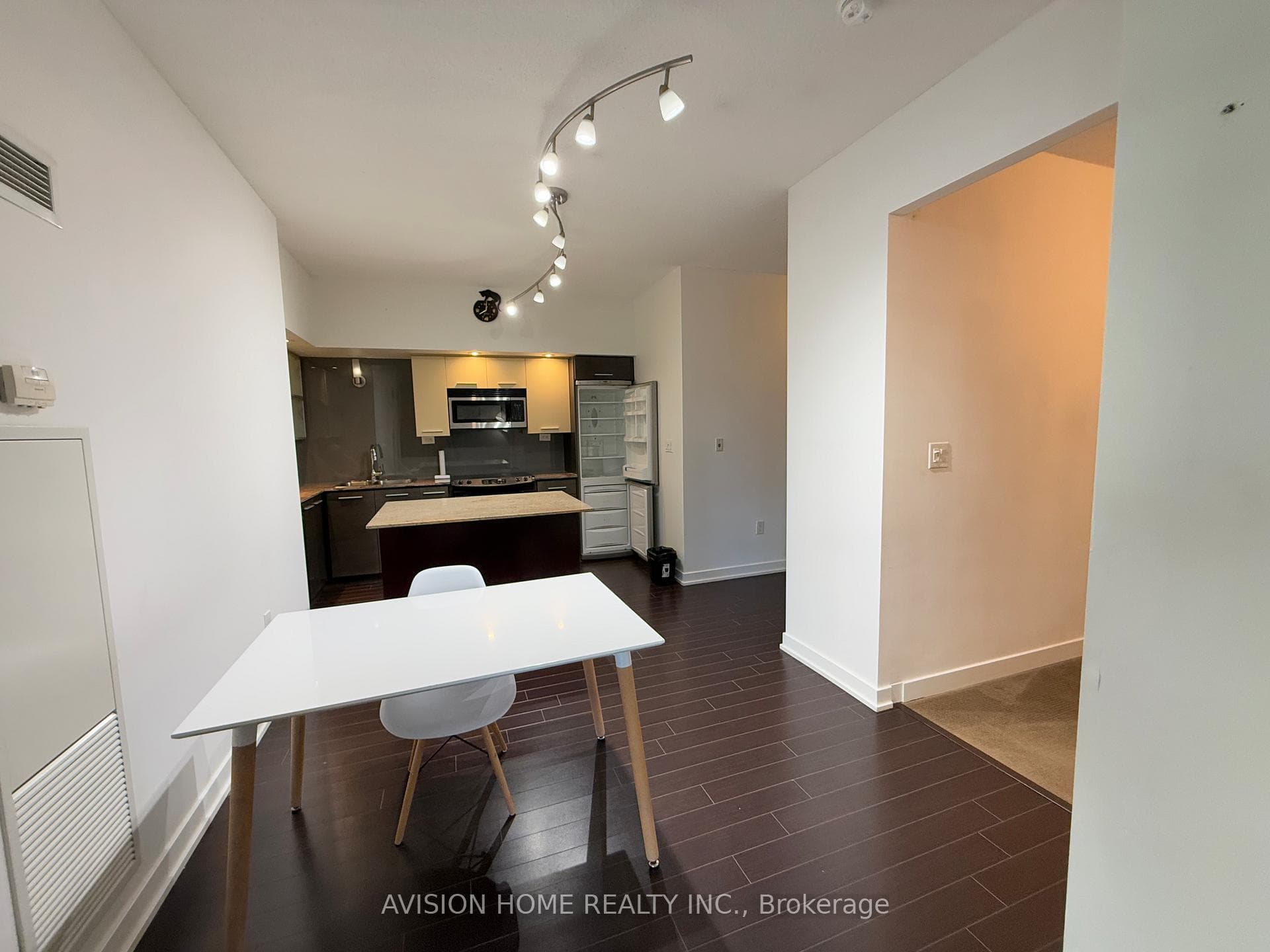 8 Telegram Mews Unit 331 photo 6