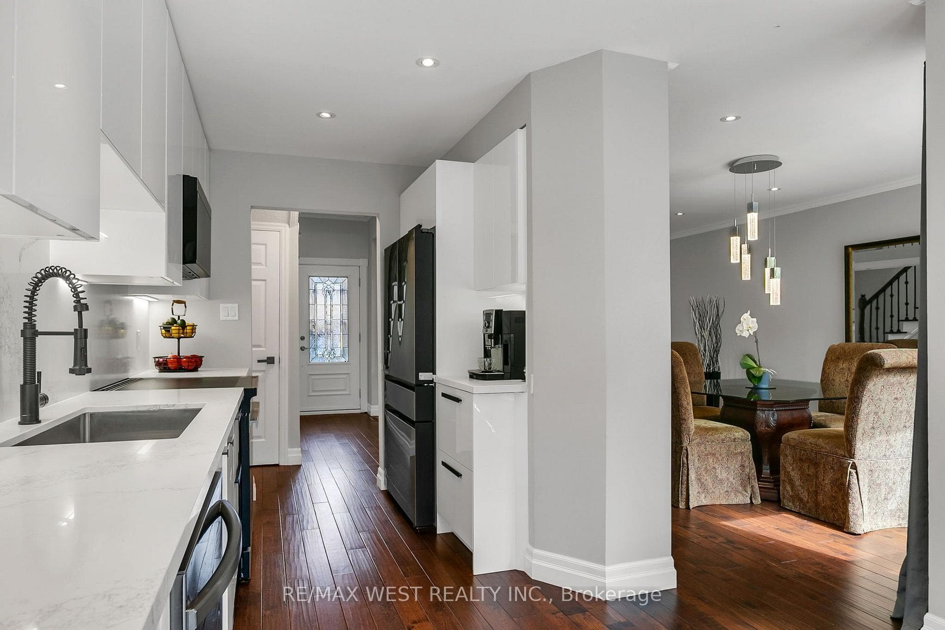 930 Maramis Court photo 14