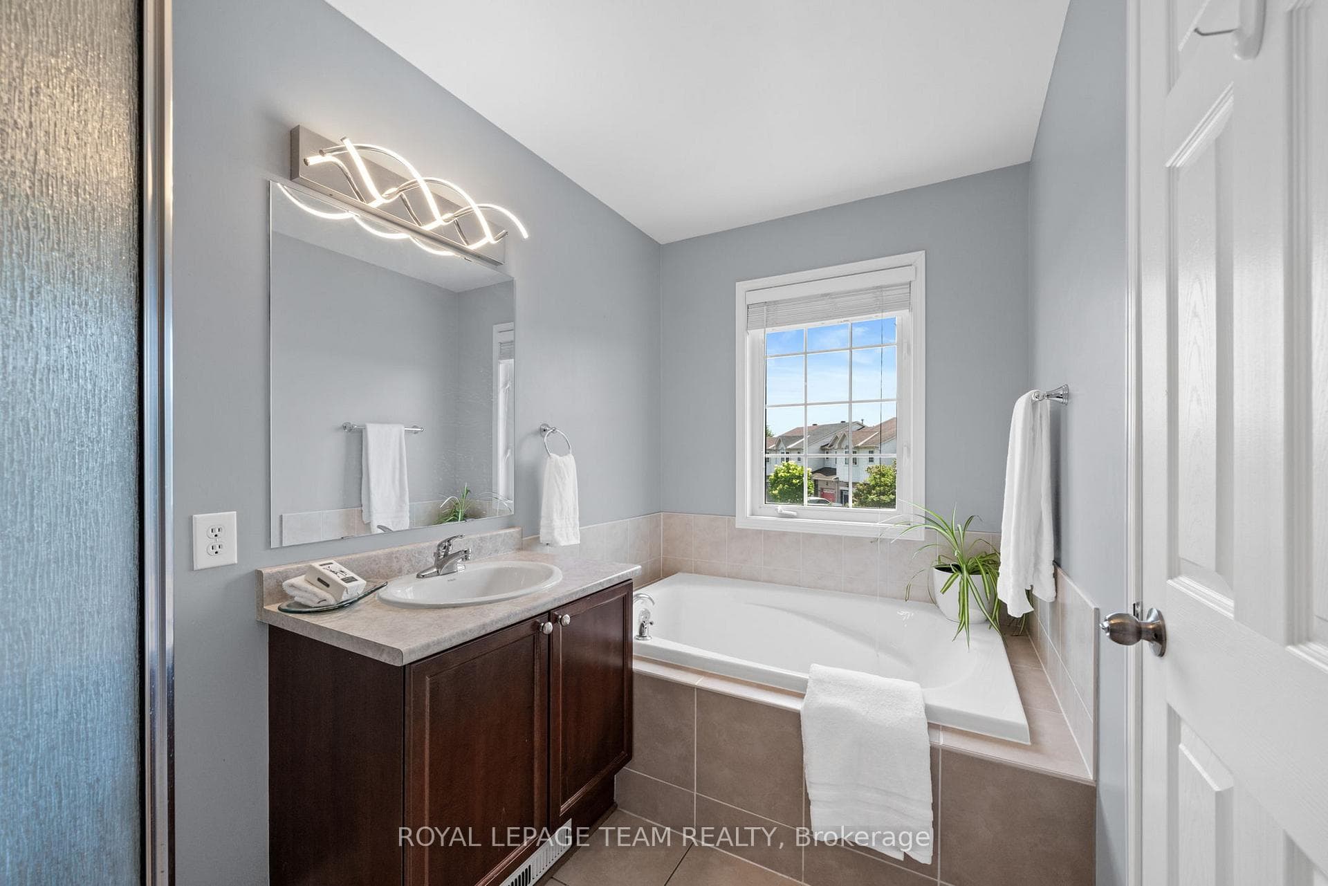 348 Brigitta Street photo 23
