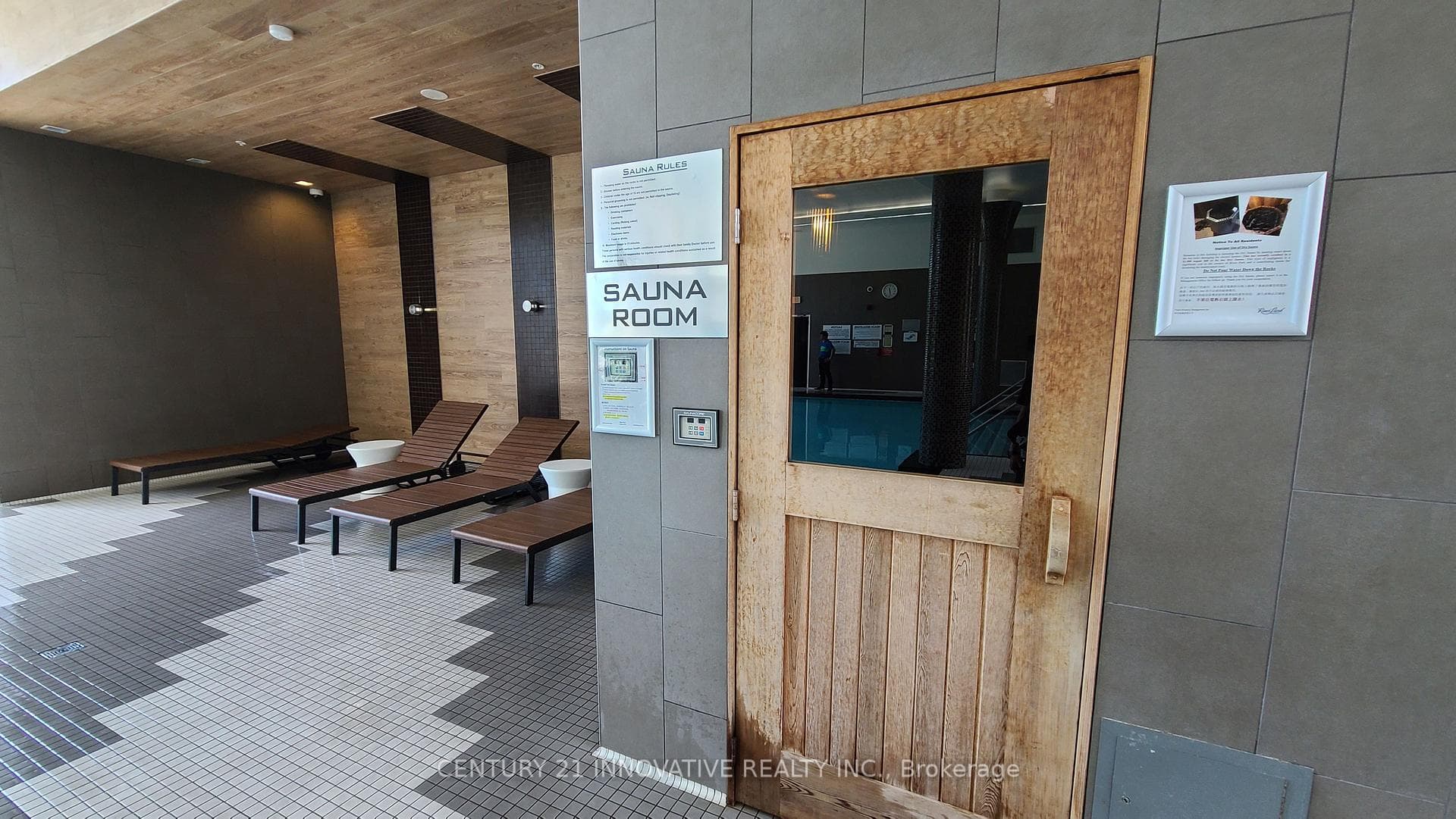 8228 Birchmount Road Unit 703 photo 19