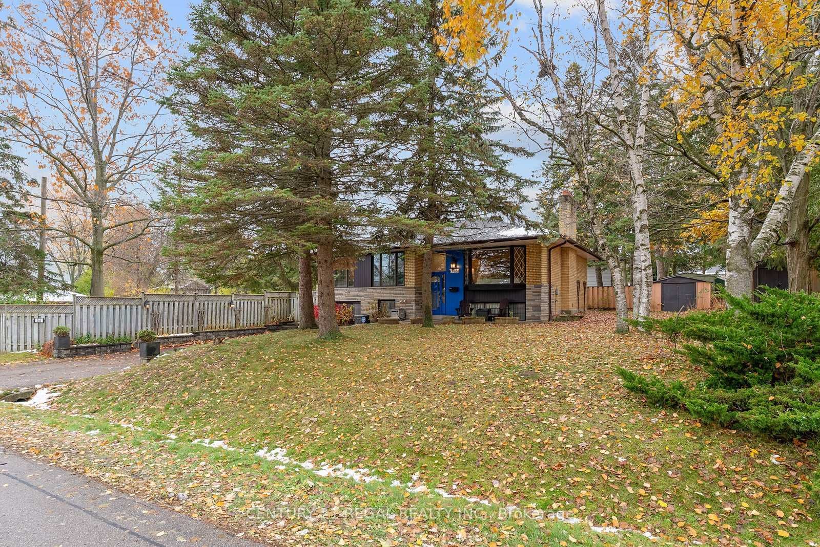 366 Friendship Avenue photo 4