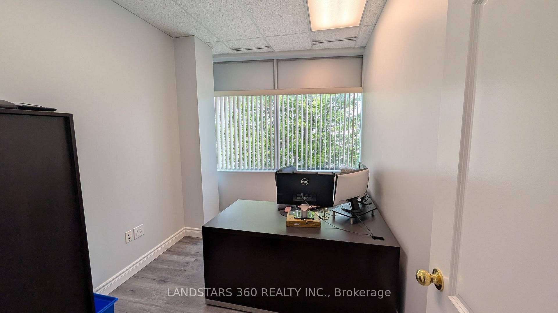 9140 Leslie Street Unit 211-212 photo 19