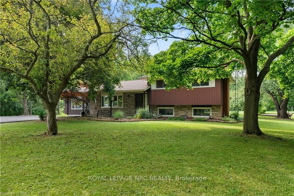 817 SAWMILL Road photo 3