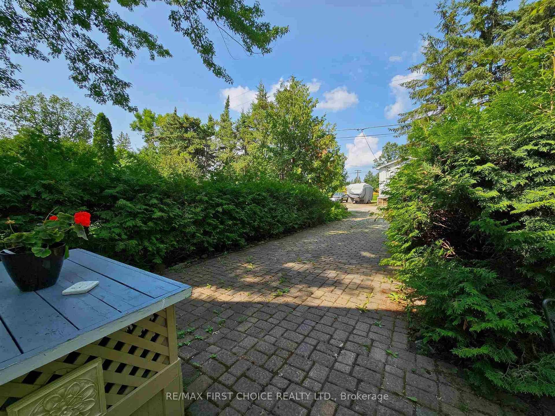 118 Front Street photo 33
