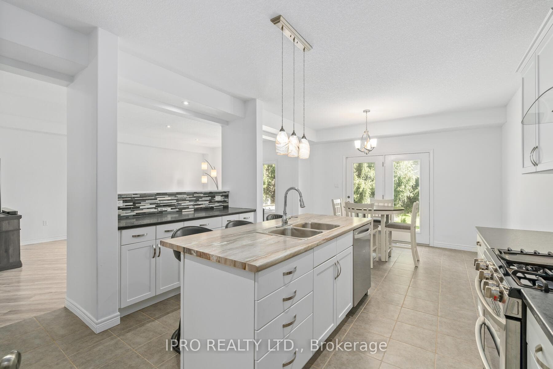 81 Wardlaw Avenue photo 16