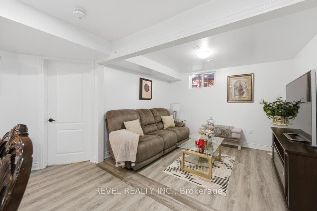 44 Jefferson Avenue photo 21