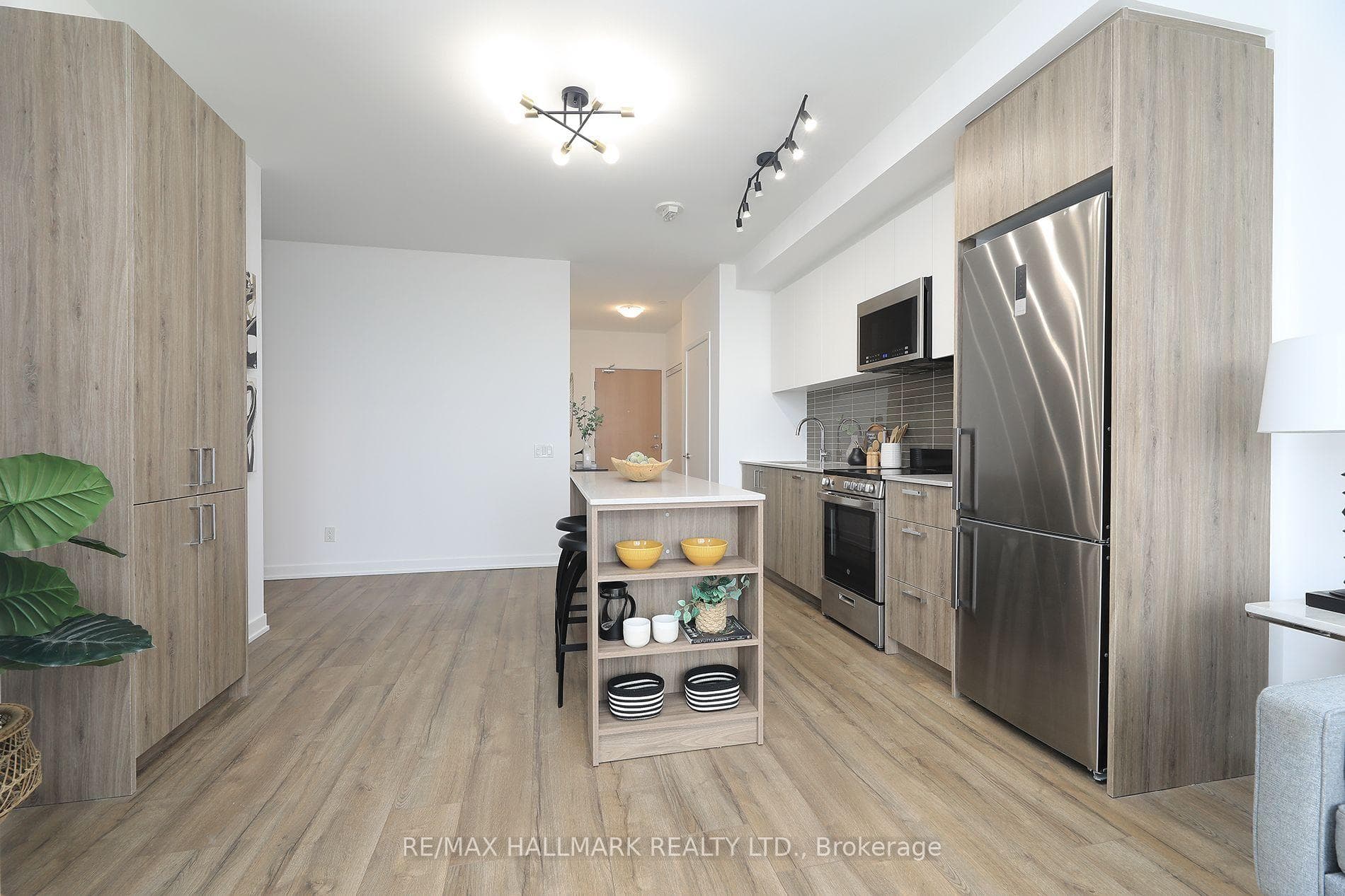 1787 St. Clair Avenue Unit 1111 photo 13