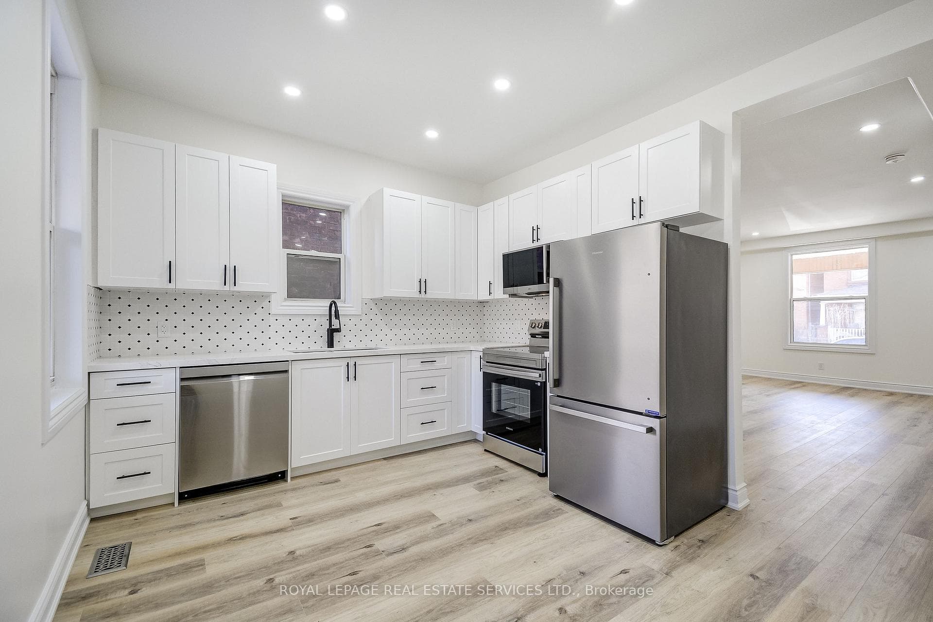 35 Fairleigh Avenue photo 6
