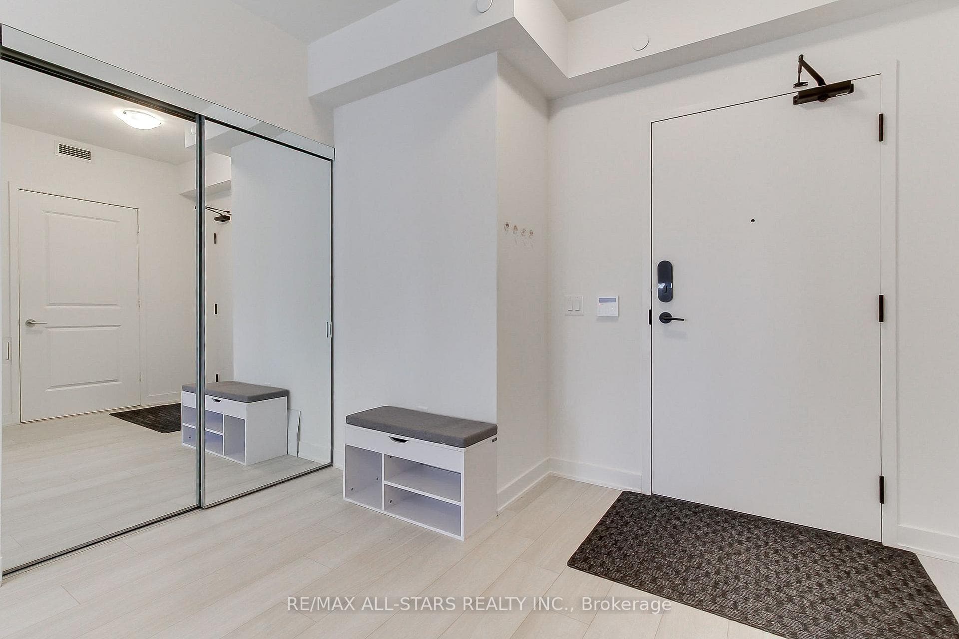 100 Dalhousie Street Unit 2809 photo 6