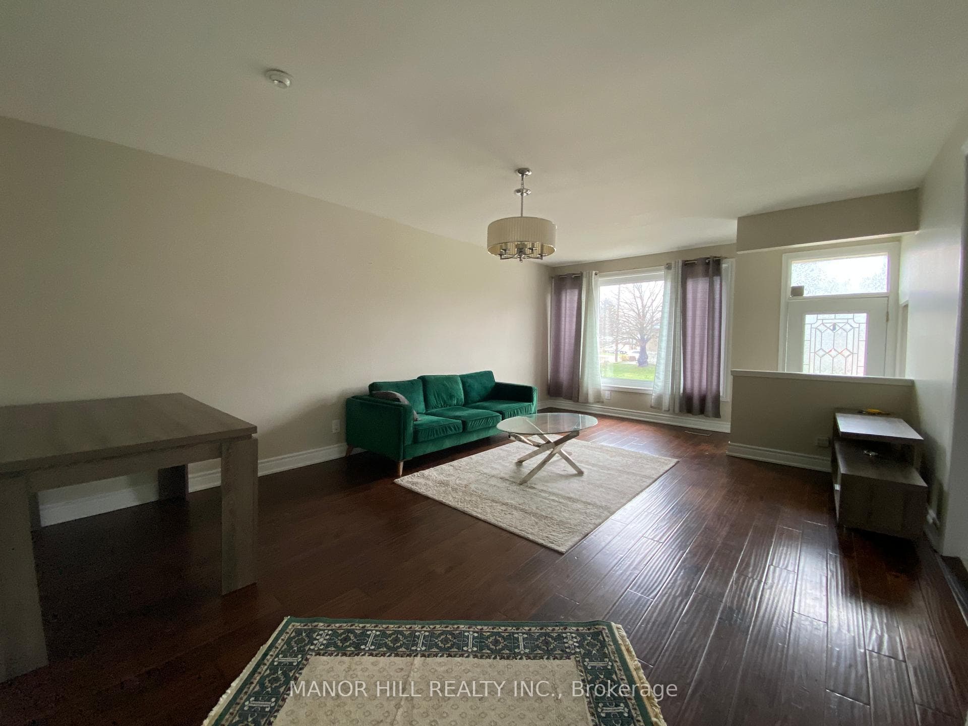 73 Davis Road Unit Main photo 2