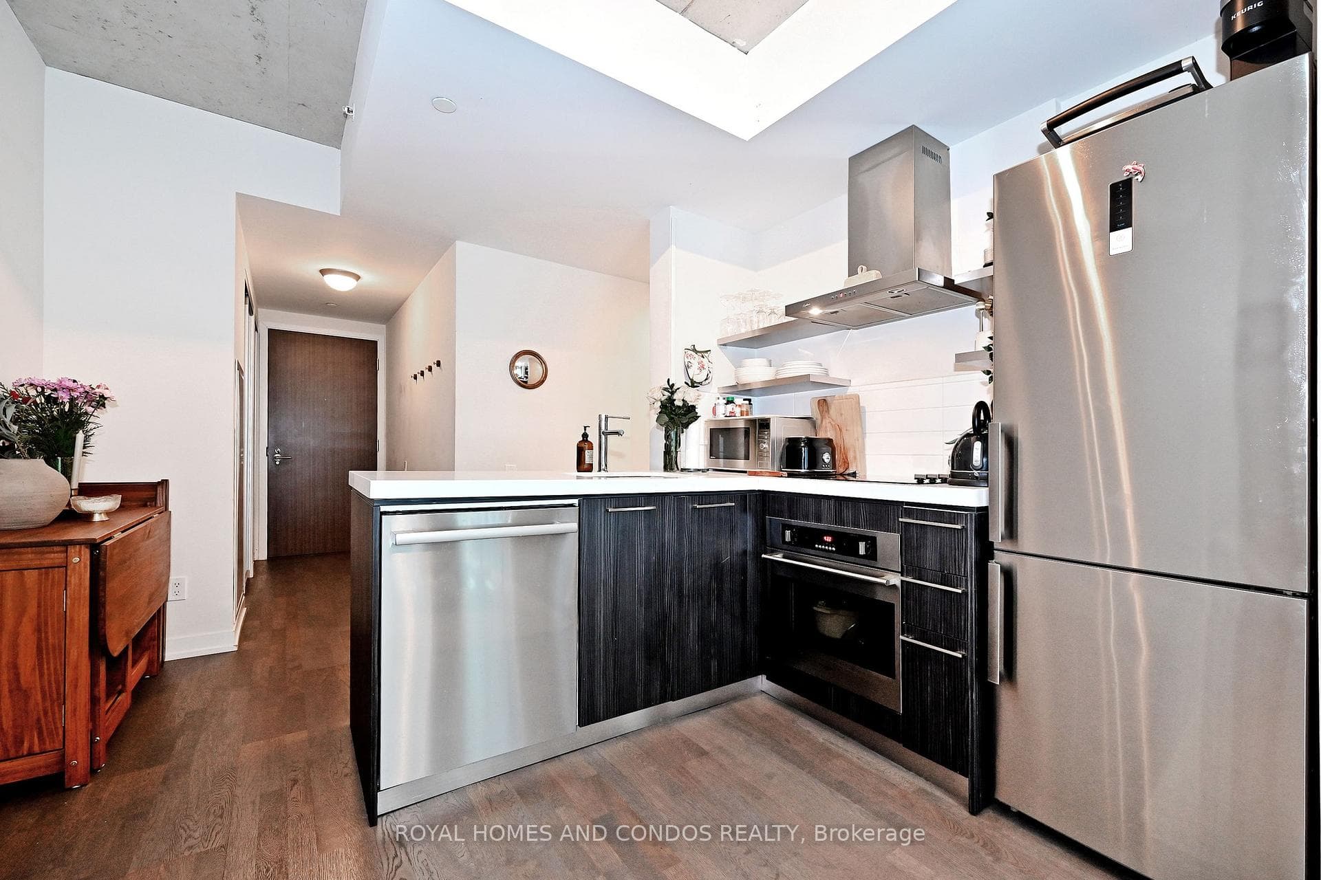 461 Adelaide Street Unit 733 photo 16