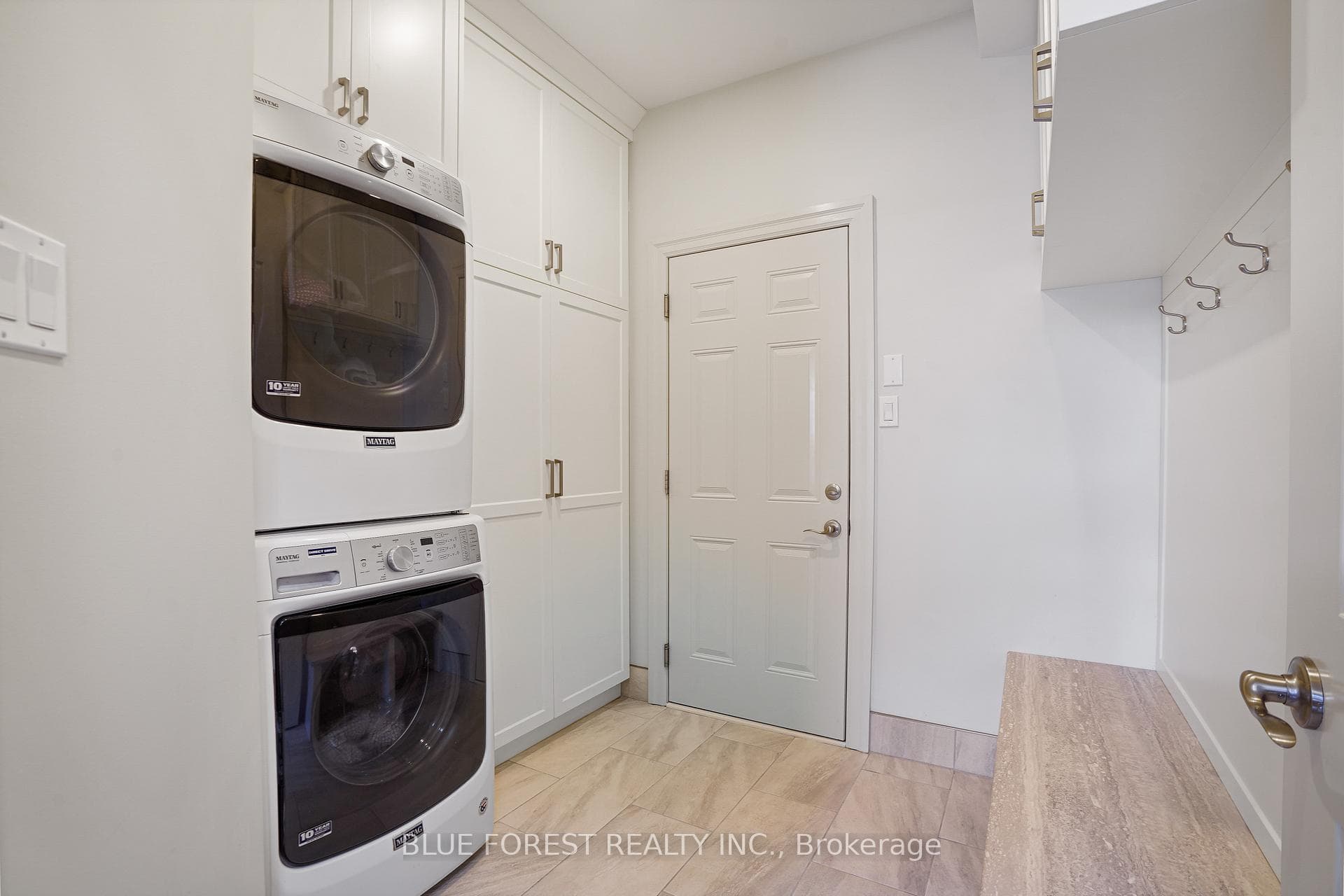 2081 Wallingford Avenue Unit 7 photo 20