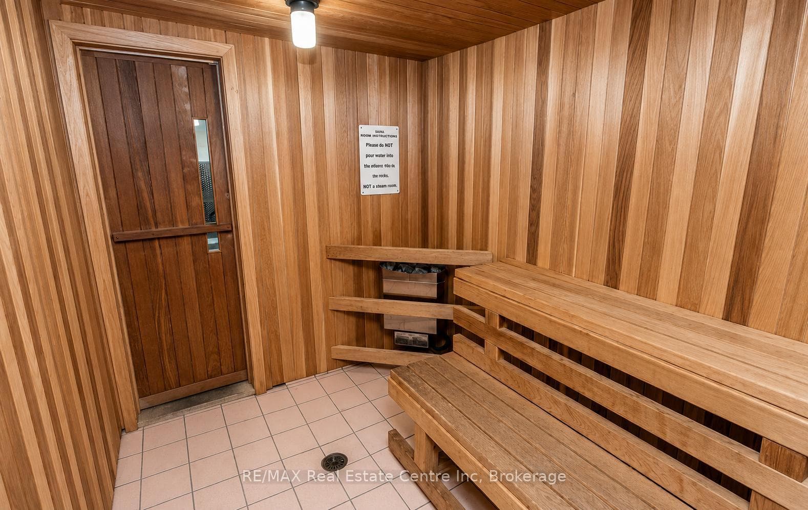 155 HILLCREST Avenue Unit 302 photo 16