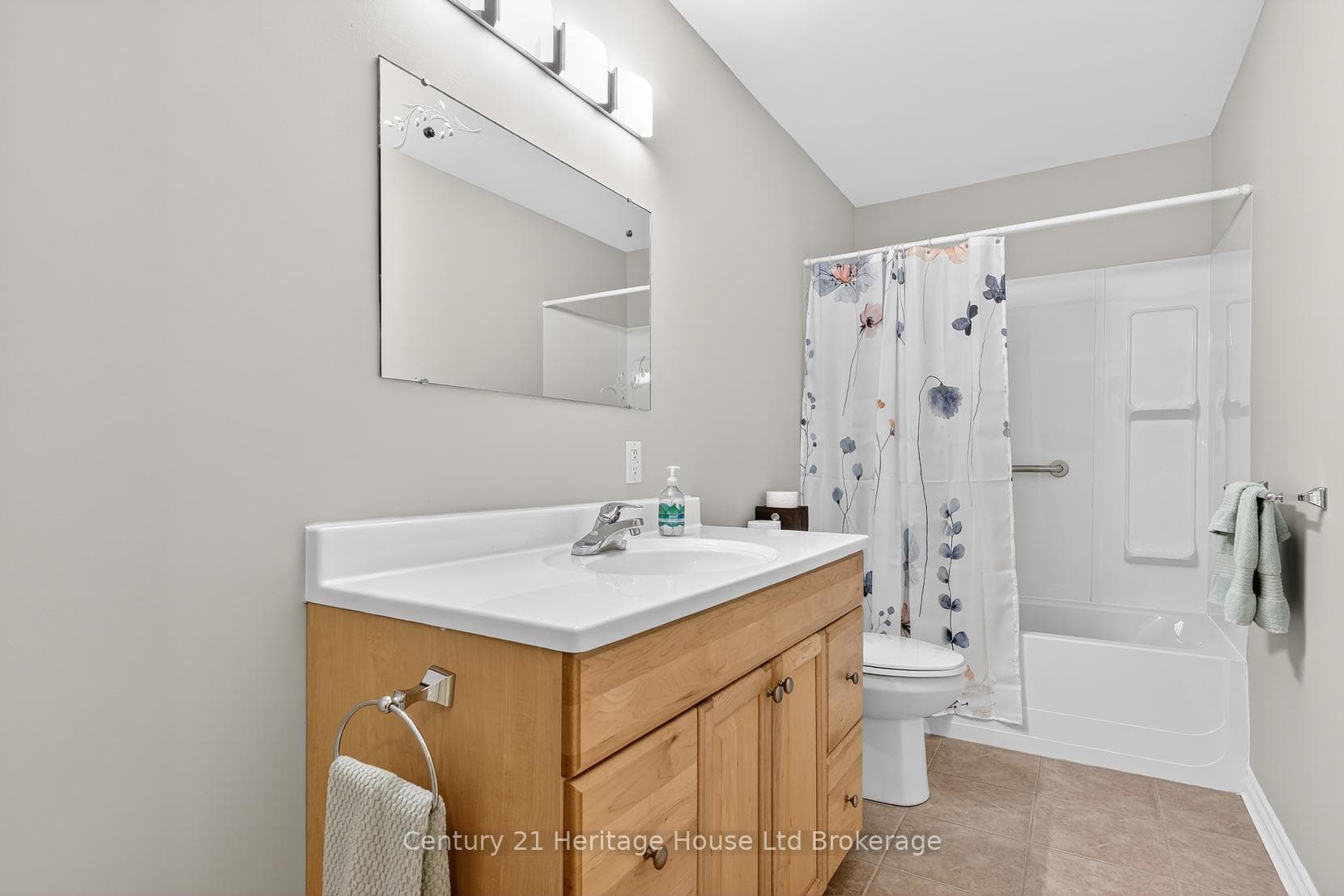 50 Wellington Avenue photo 15