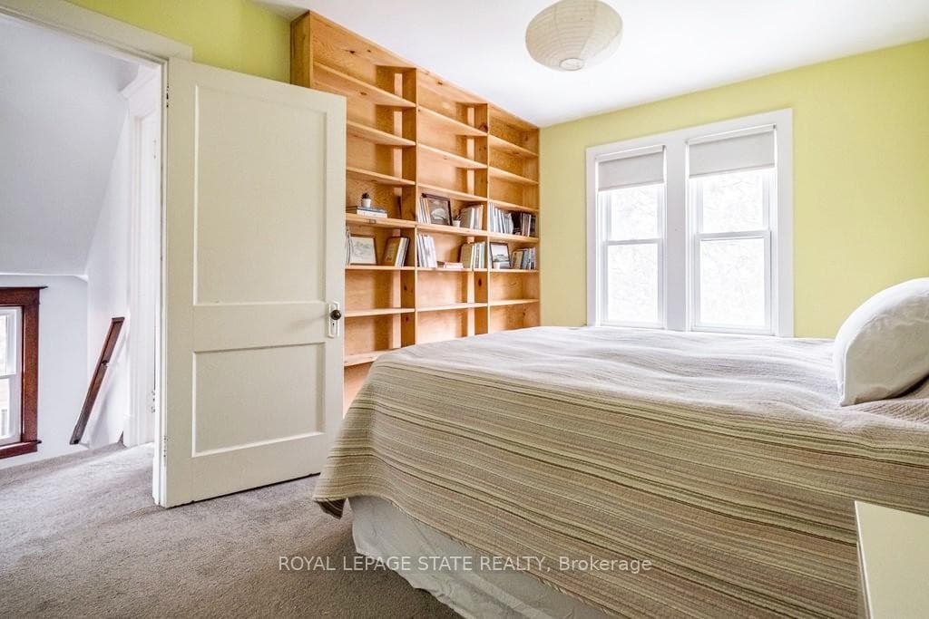 131 Barclay Street photo 22